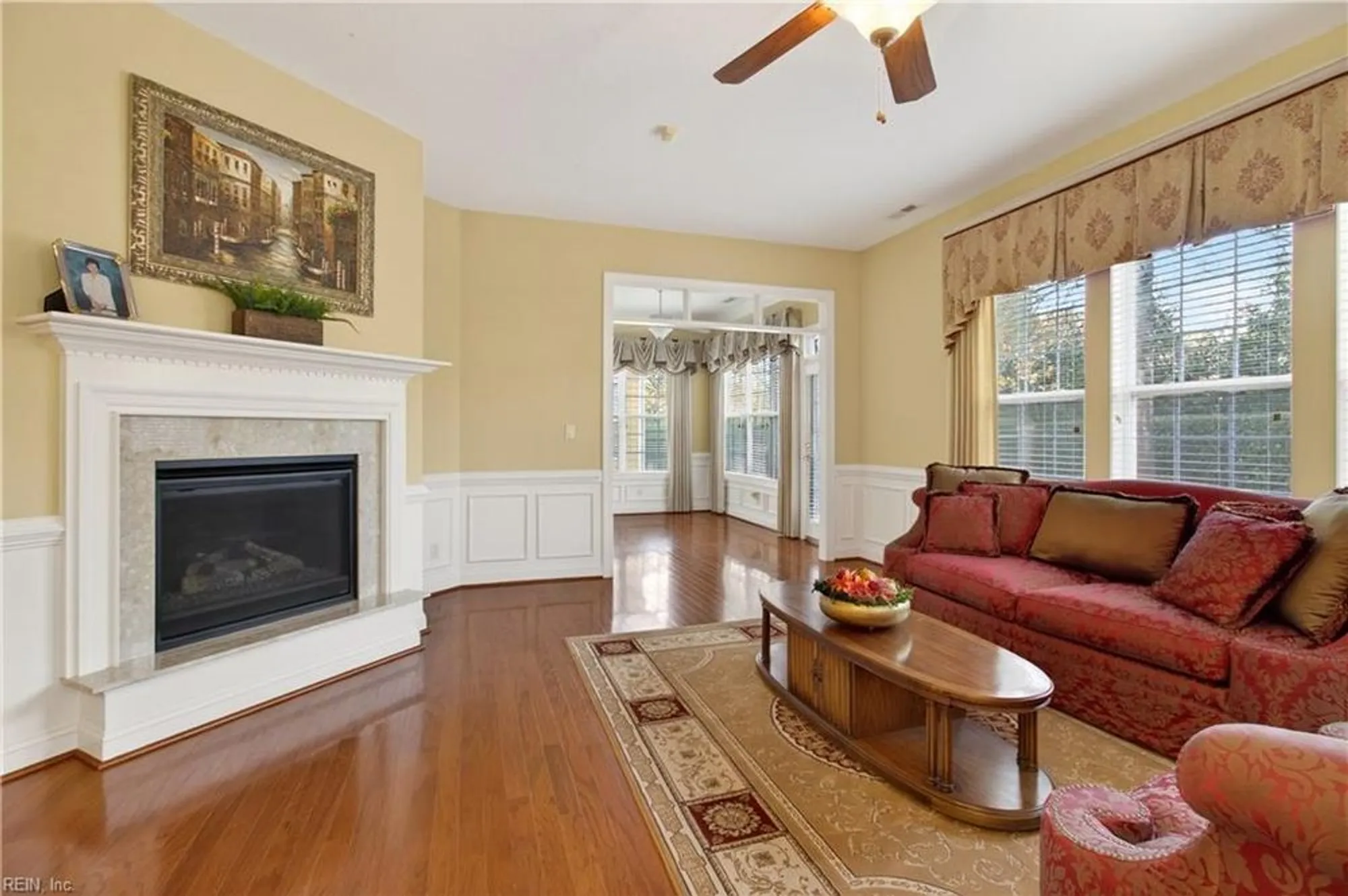 Property Slideshow image 14 of 35 | 1425 blairwood ln, Chesapeake, VA, 23320