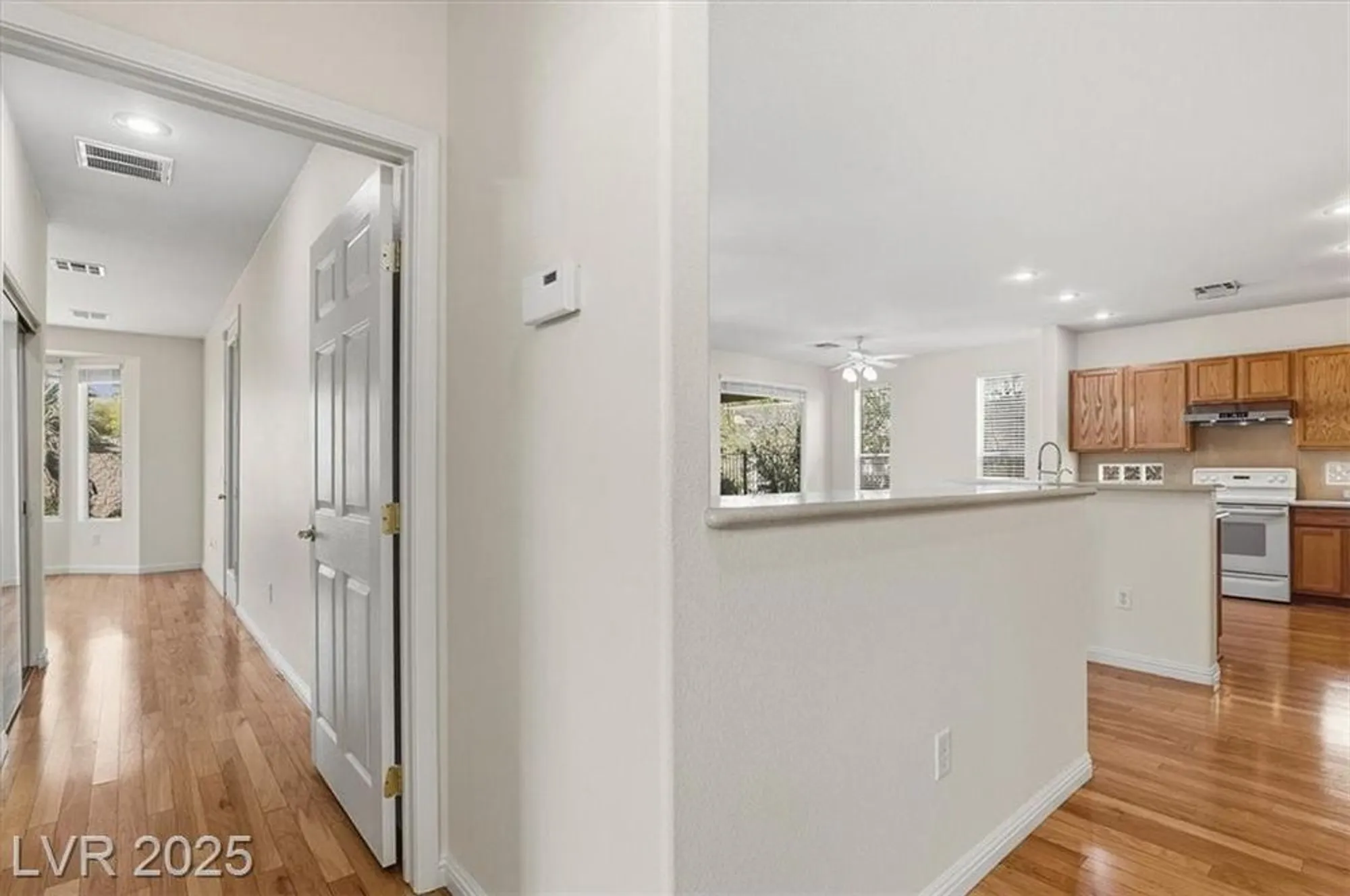 Property Slideshow image 17 of 45 | 4639 denaro dr, Las Vegas, NV, 89135