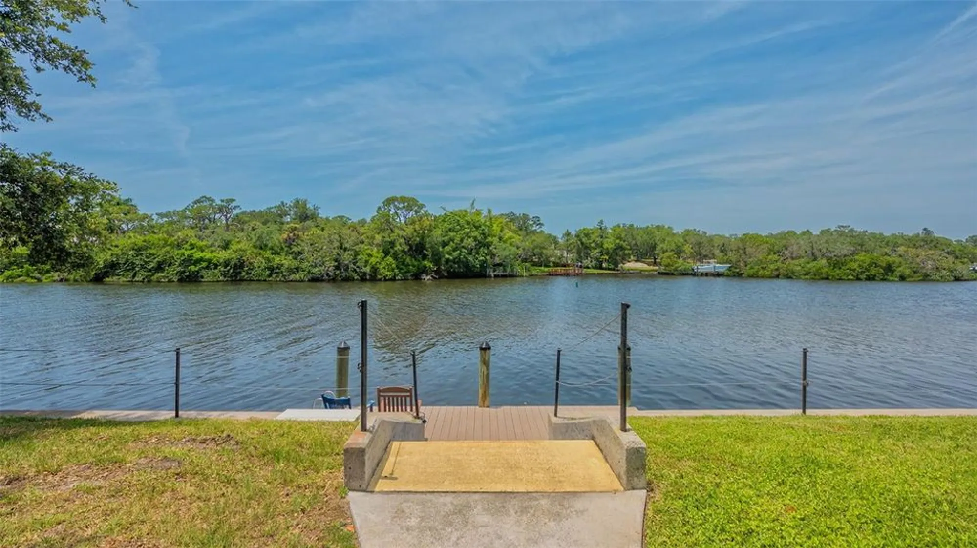 Property Slideshow image 47 of 86 | 2016 riverbluff pkwy v328, Sarasota, FL, 34231