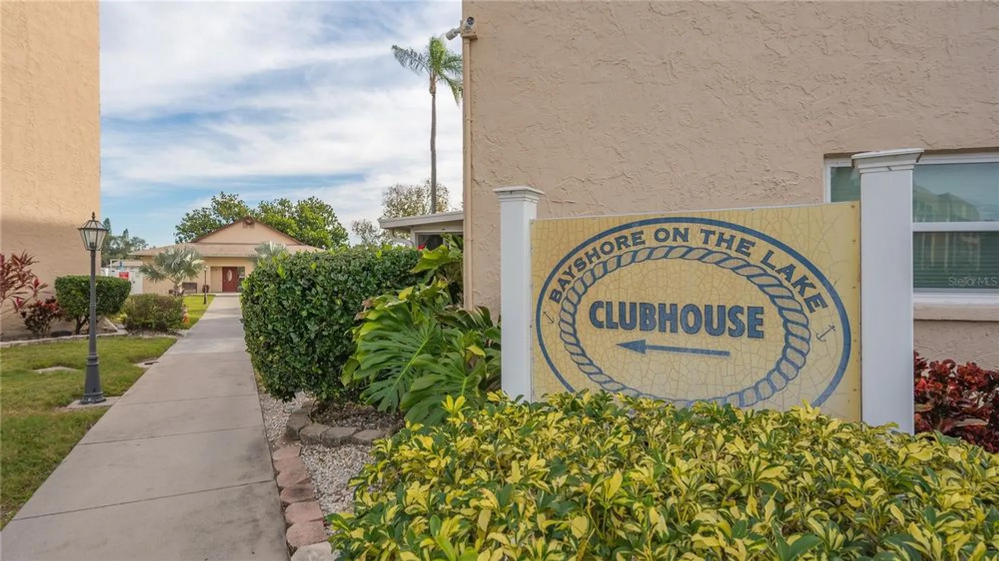 Property Slideshow image 25 of 37 | 3845 lake bayshore dr # f103, Bradenton, FL, 34205