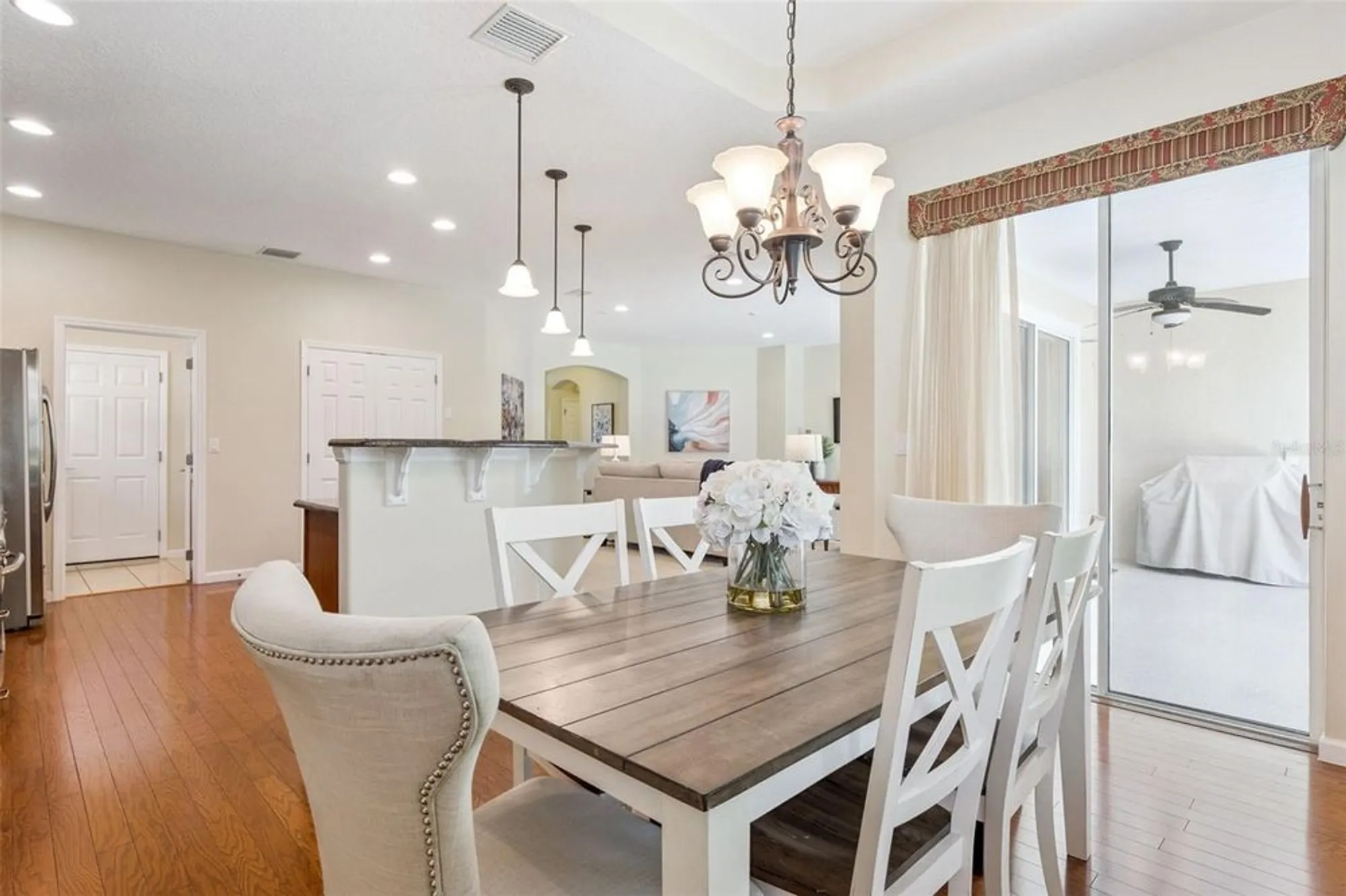 Property Slideshow image 15 of 48 | 1612 lincolnshire dr, Deland, FL, 32724