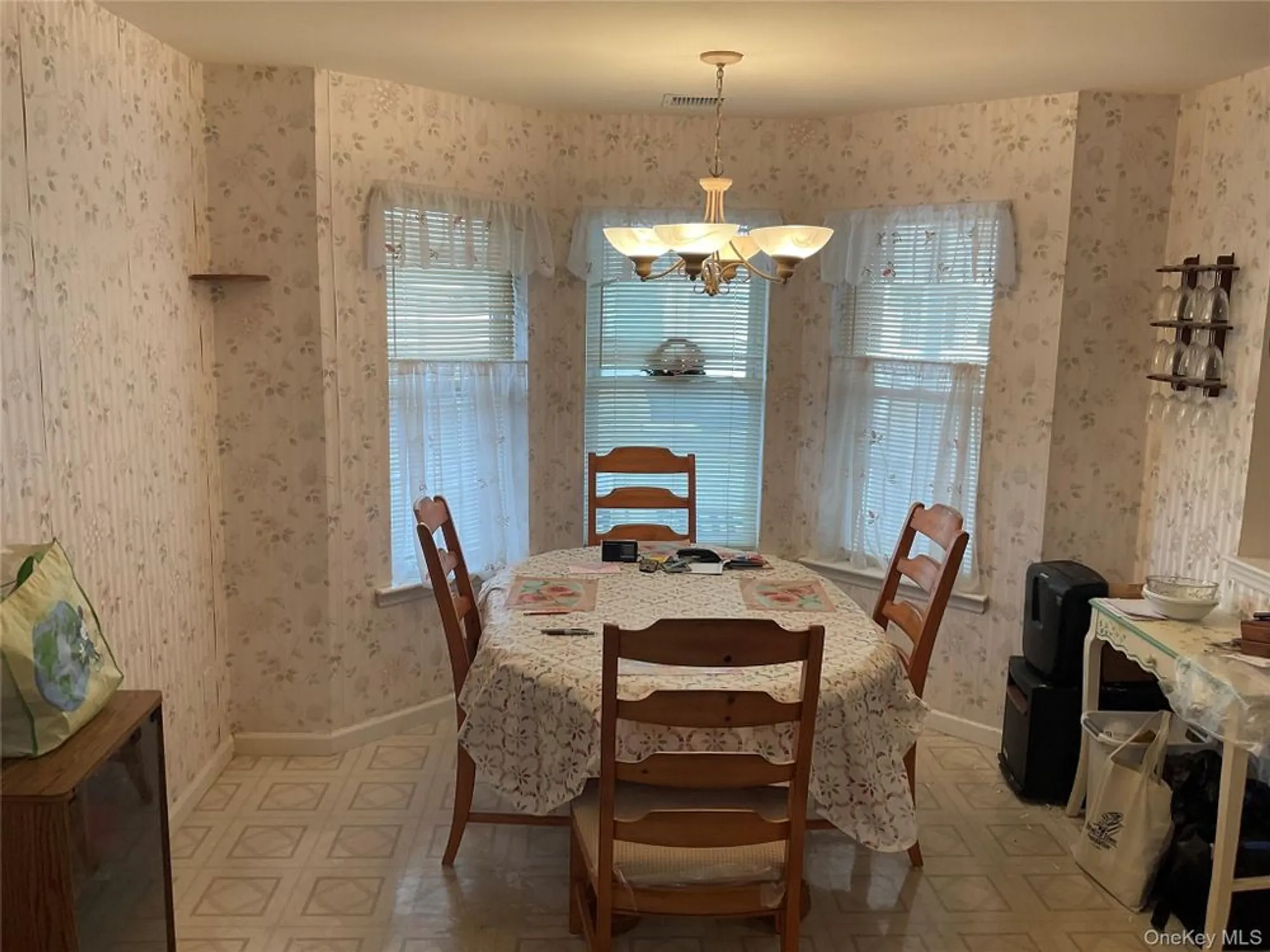 Property Slideshow image 5 of 24 | 409 village cir, Manorville, NY, 11949