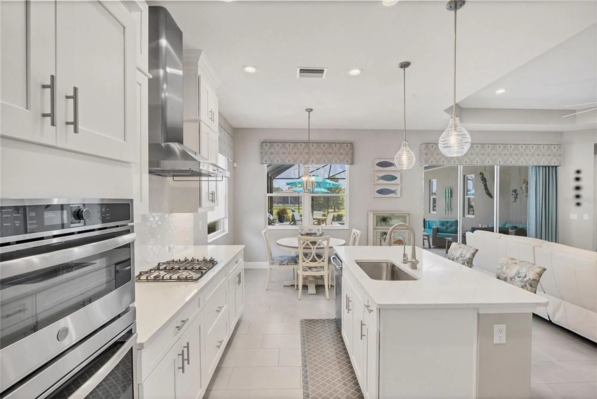 Property Slideshow image 26 of 81 | 4123 midnight blue run, Bradenton, FL, 34211