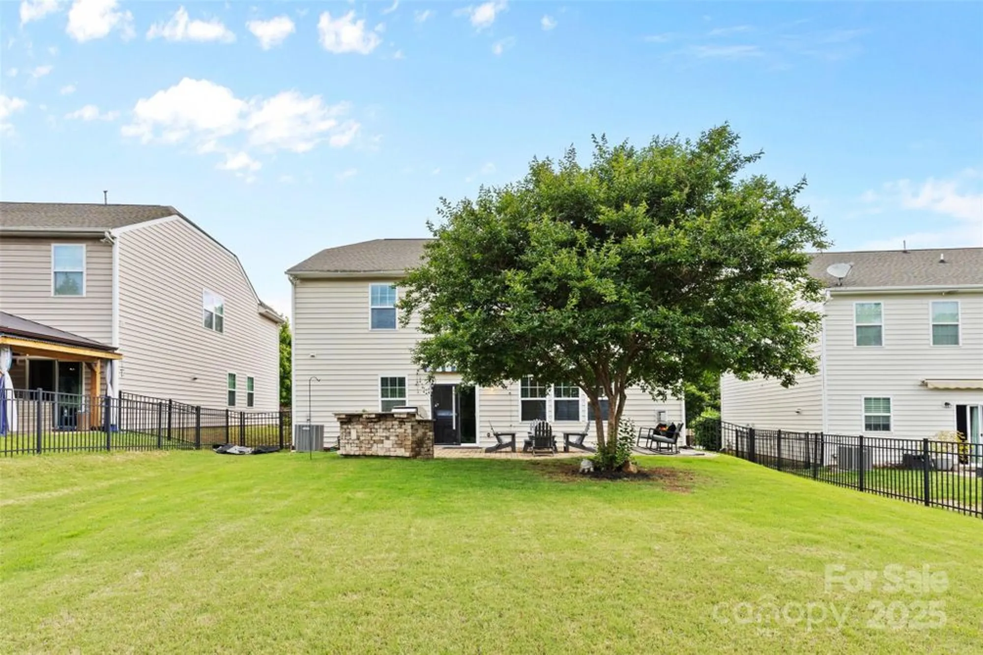 Property Slideshow image 36 of 39 | 2042 newport dr, Indian Land, SC, 29707