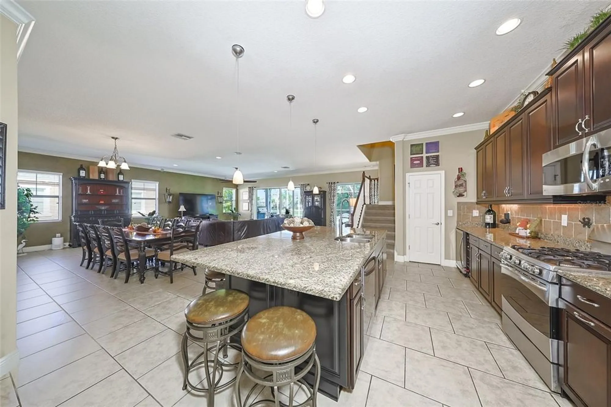 Property Slideshow image 19 of 74 | 613 manns harbor dr, Apollo Beach, FL, 33572