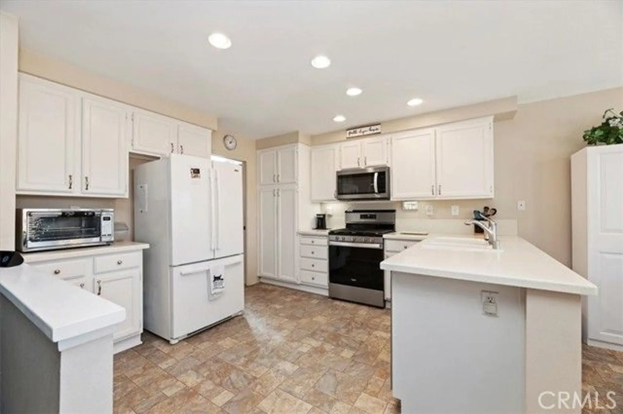 Property Slideshow image 12 of 35 | 29872 pebble beach dr, Menifee, CA, 92586