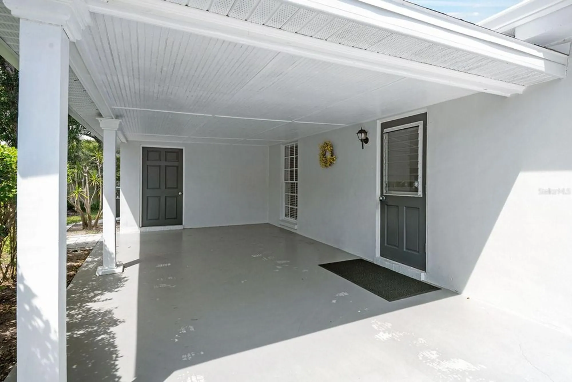 Property Slideshow image 40 of 73 | 1 curacao cir 44, Englewood, FL, 34223