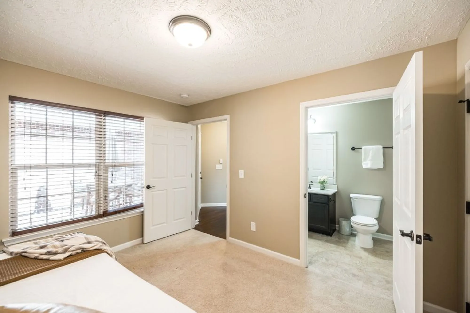 Property Slideshow image 18 of 68 | 395 devon chase hl unit 5104, Gallatin, TN, 37066