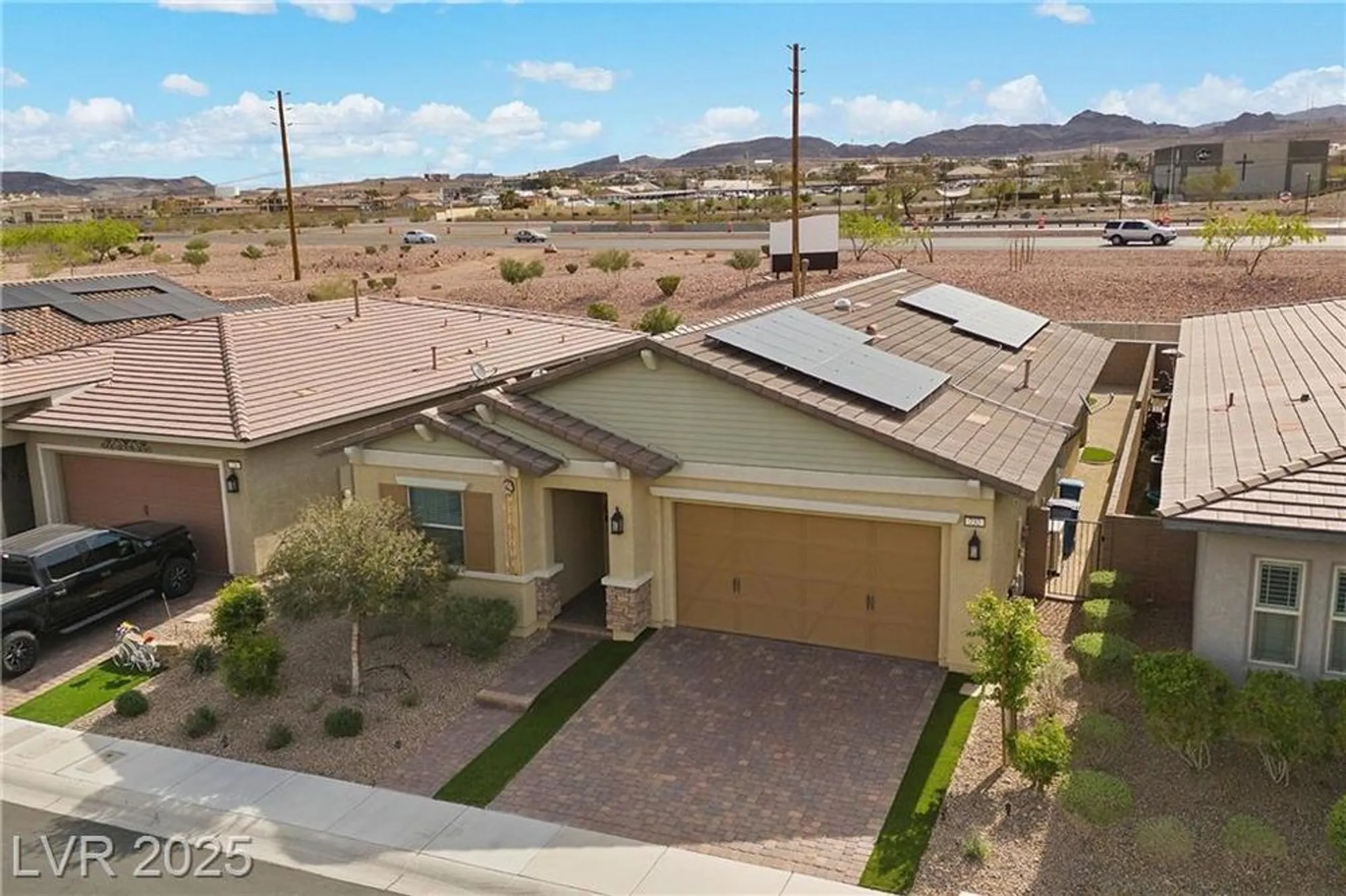 Property Slideshow image 43 of 70 | 732 rosewater dr, Henderson, NV, 89011