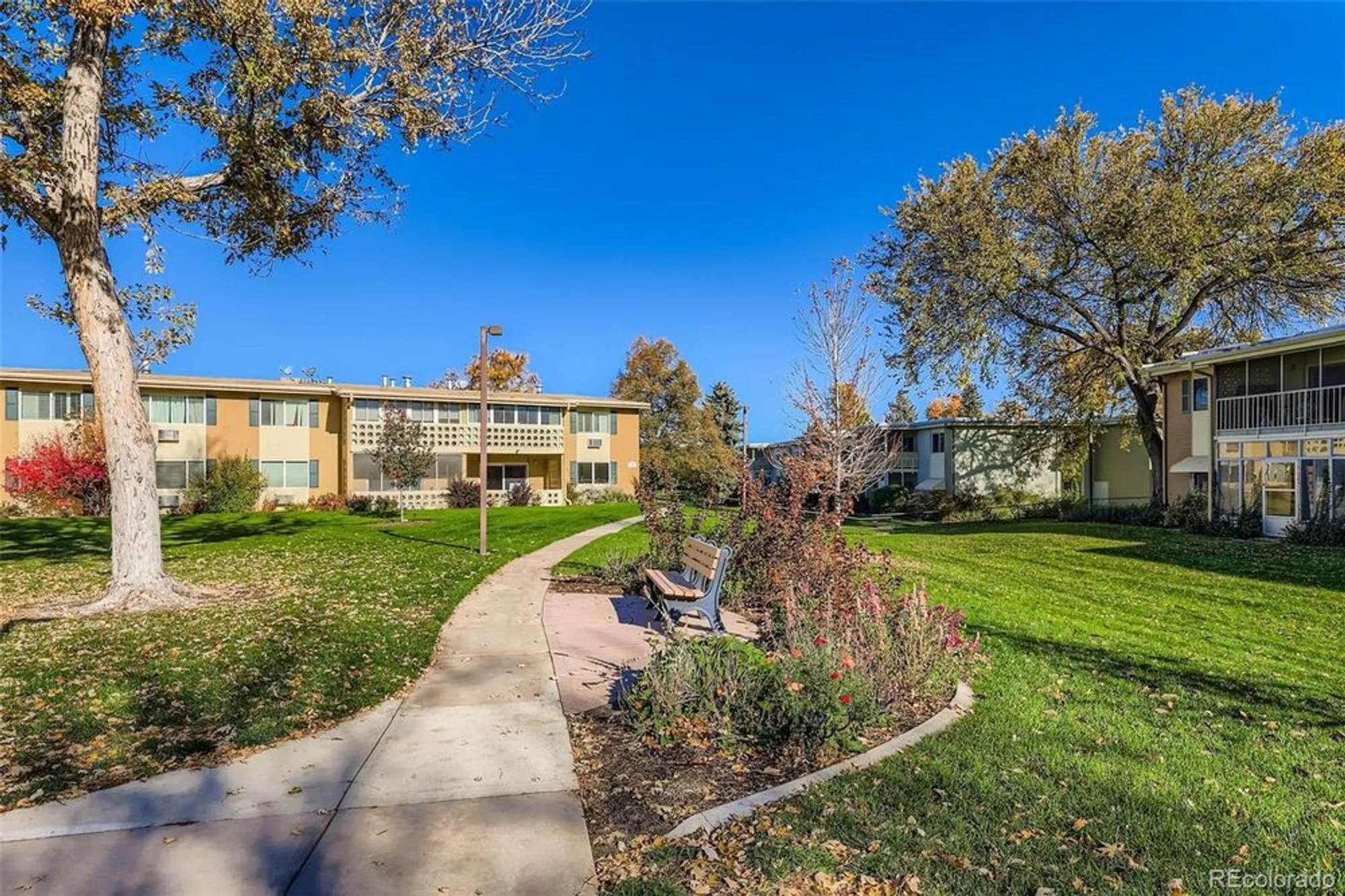 Property Slideshow image 4 of 24 | 740 s alton way unit 2b, Denver, CO, 80247