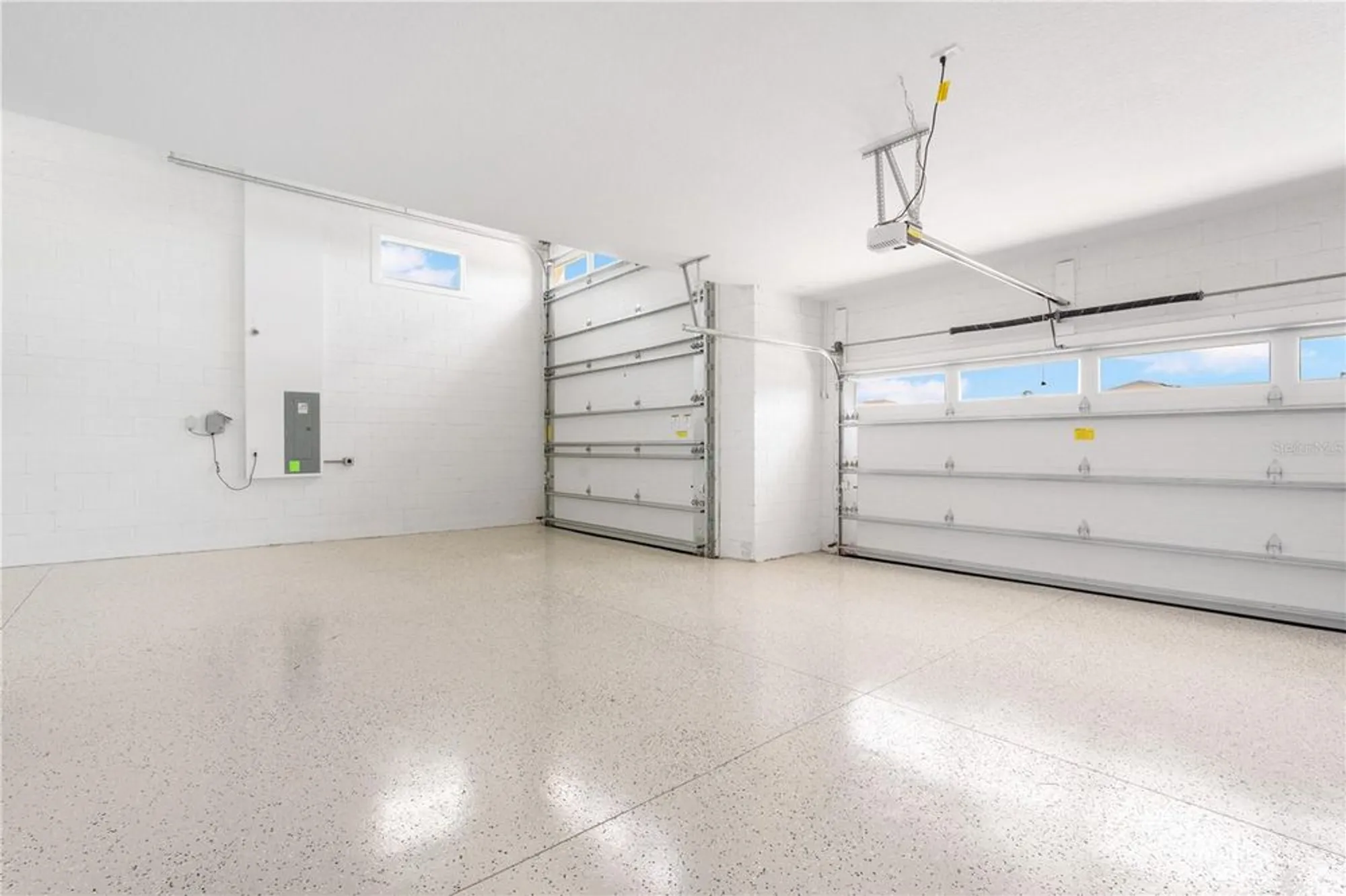 Property Slideshow image 5 of 43 | 9021 players dr, Weeki Wachee, FL, 34613