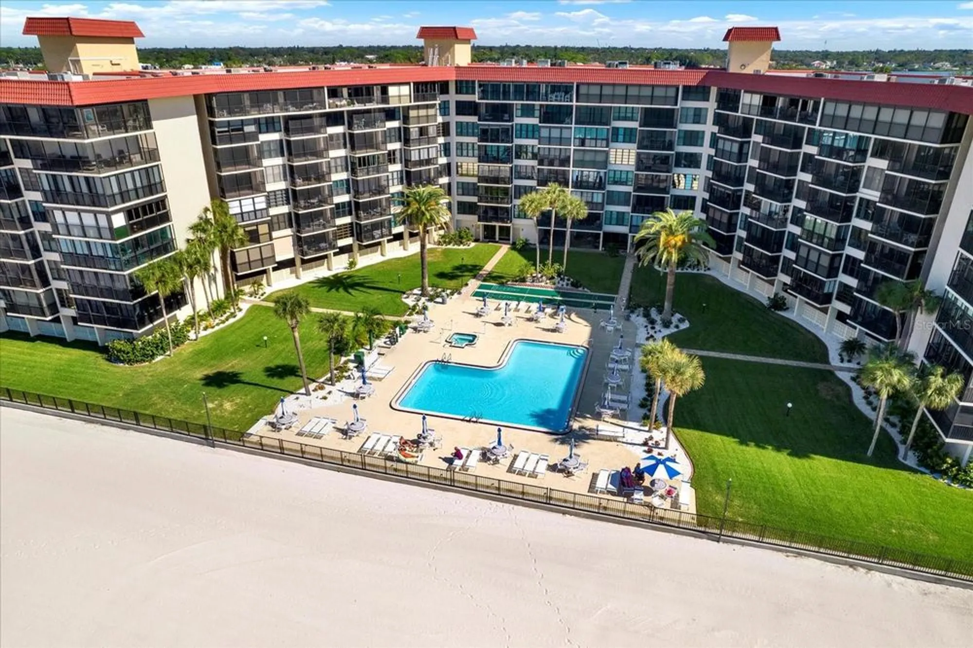Property Slideshow image 19 of 35 | 18304 gulf blvd 311, Redington Shores, FL, 33708