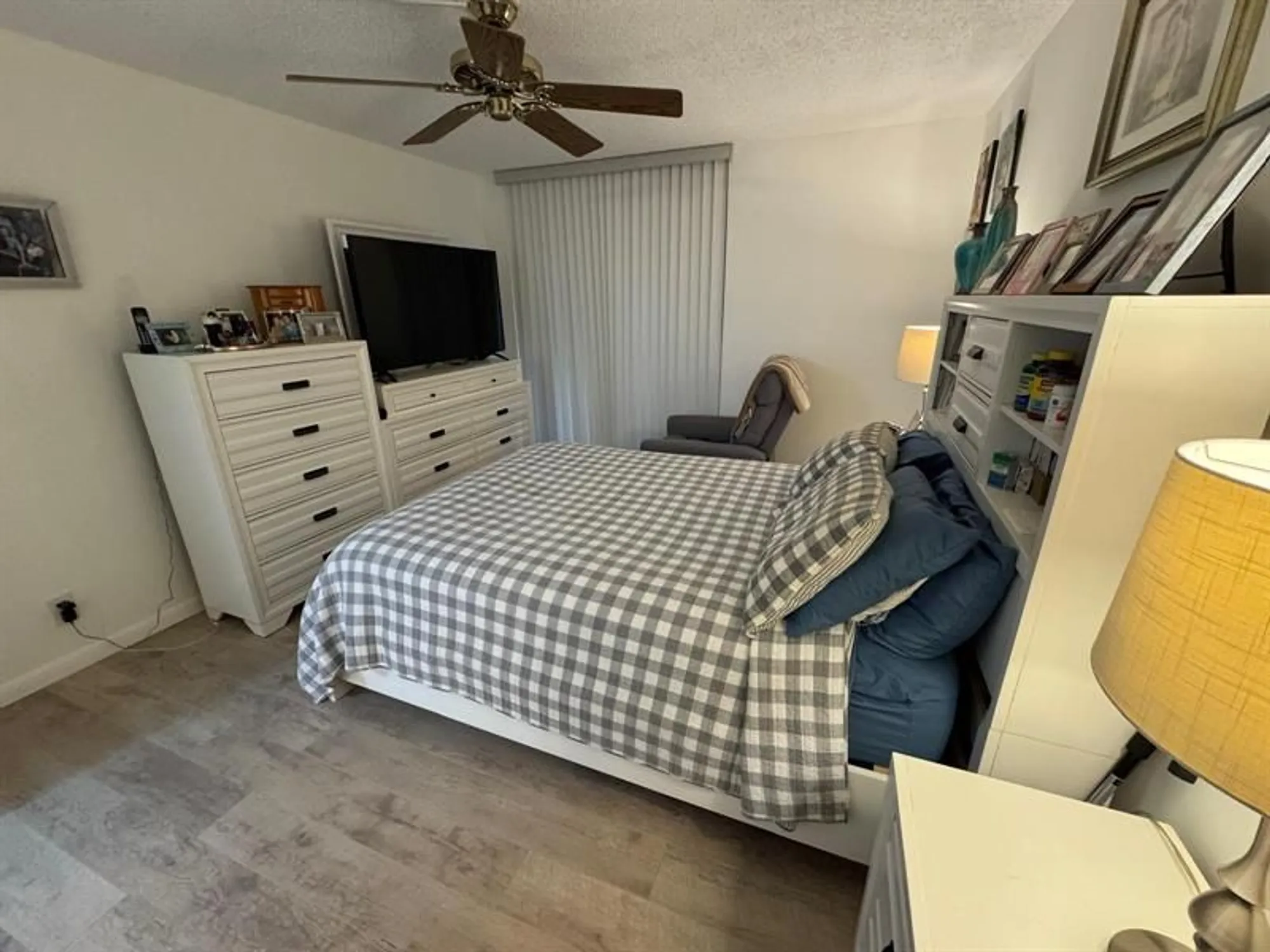 Property Slideshow image 26 of 40 | 6701 n university dr apt 216, Tamarac, FL, 33321