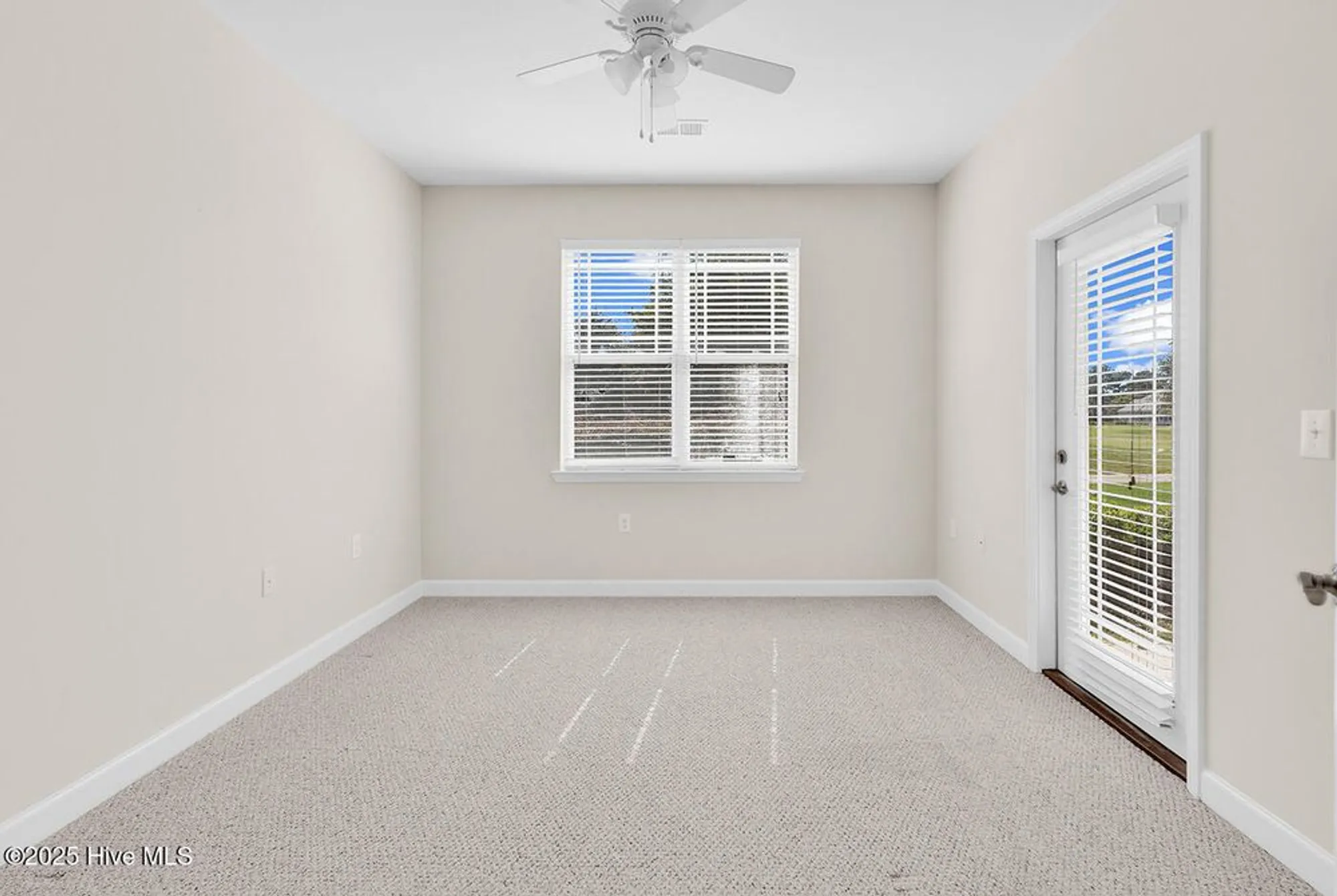 Property Slideshow image 16 of 30 | 395 s crow creek dr 1304, Calabash, NC, 28467