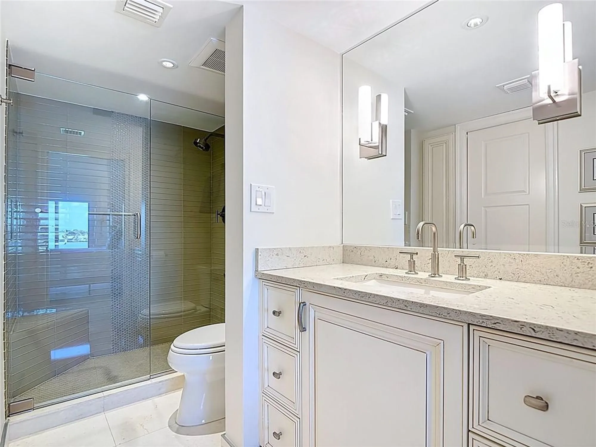Property Slideshow image 37 of 54 | 3430 gulf shore blvd 3b, Naples, FL, 34103