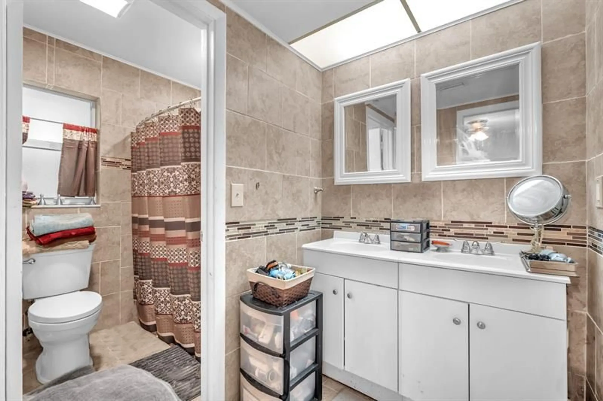 Property Slideshow image 32 of 36 | 6104 rainbow cir, Greenacres, FL, 33463