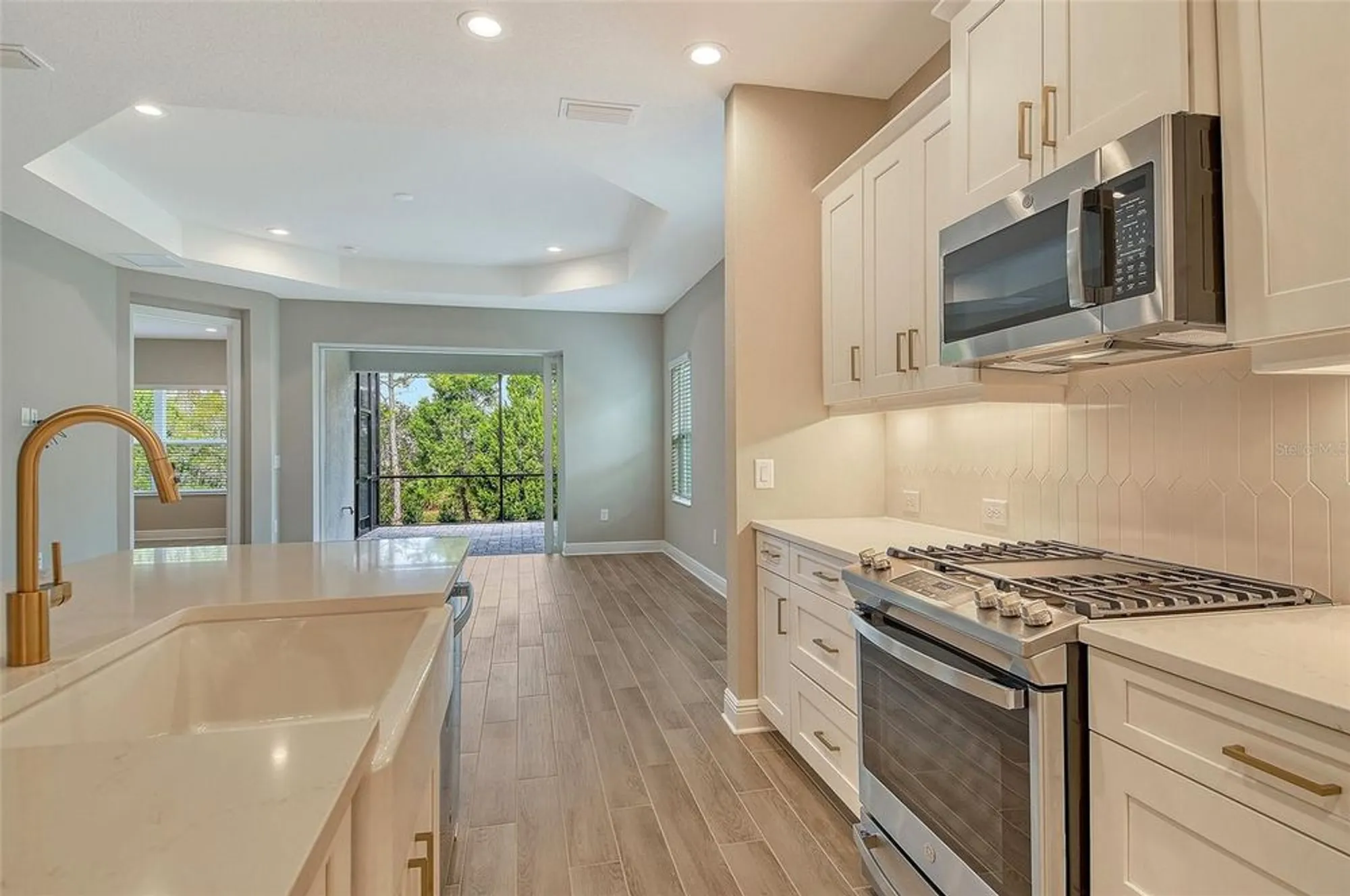 Property Slideshow image 18 of 35 | 12709 palatka dr, Venice, FL, 34293