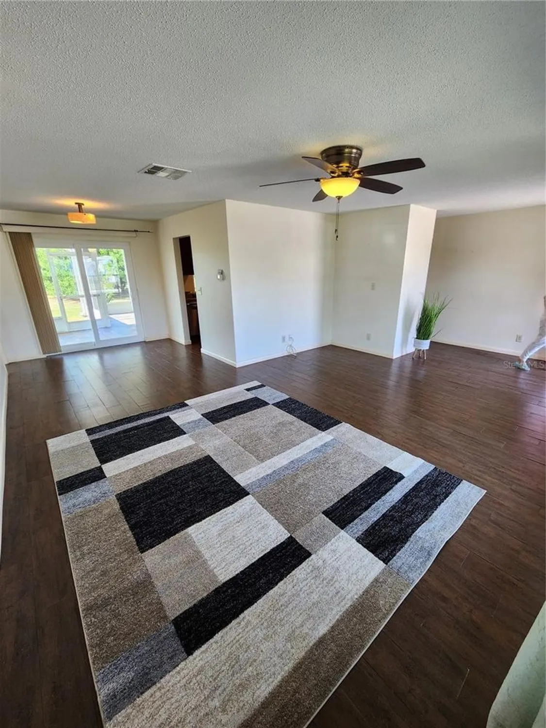 Property Slideshow image 22 of 37 | 9926 40th st, Pinellas Park, FL, 33782