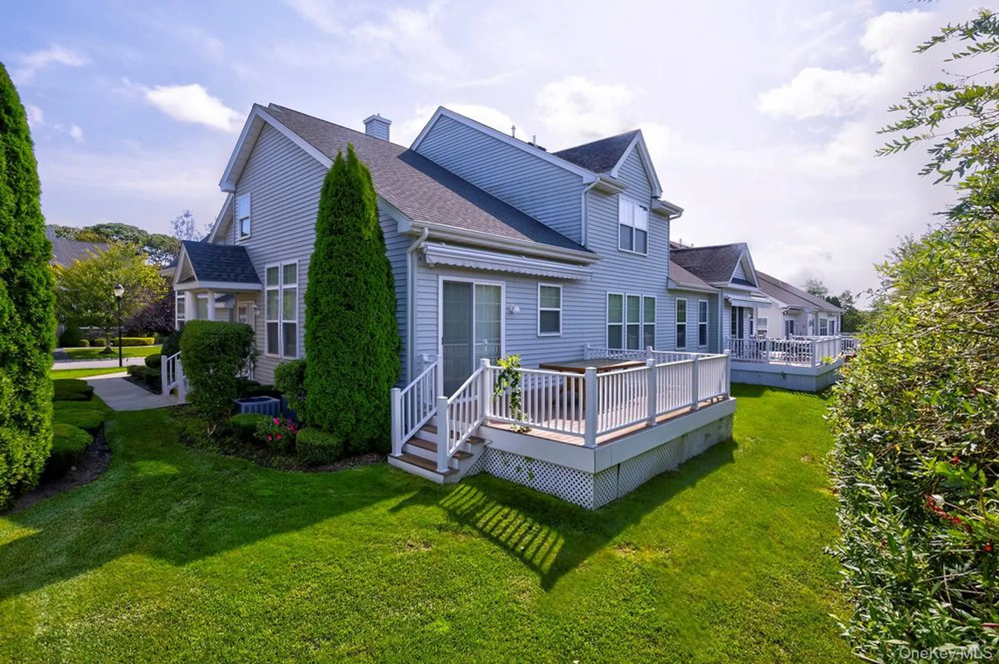 Property Slideshow image 4 of 28 | 60 pacific dunes ct, Medford, NY, 11763