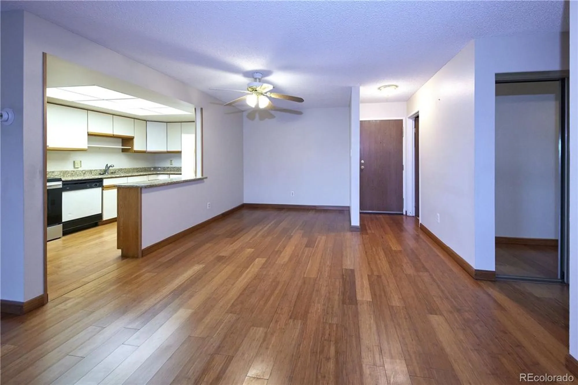 Property Slideshow image 7 of 45 | 13902 e marina dr apt 610, Aurora, CO, 80014