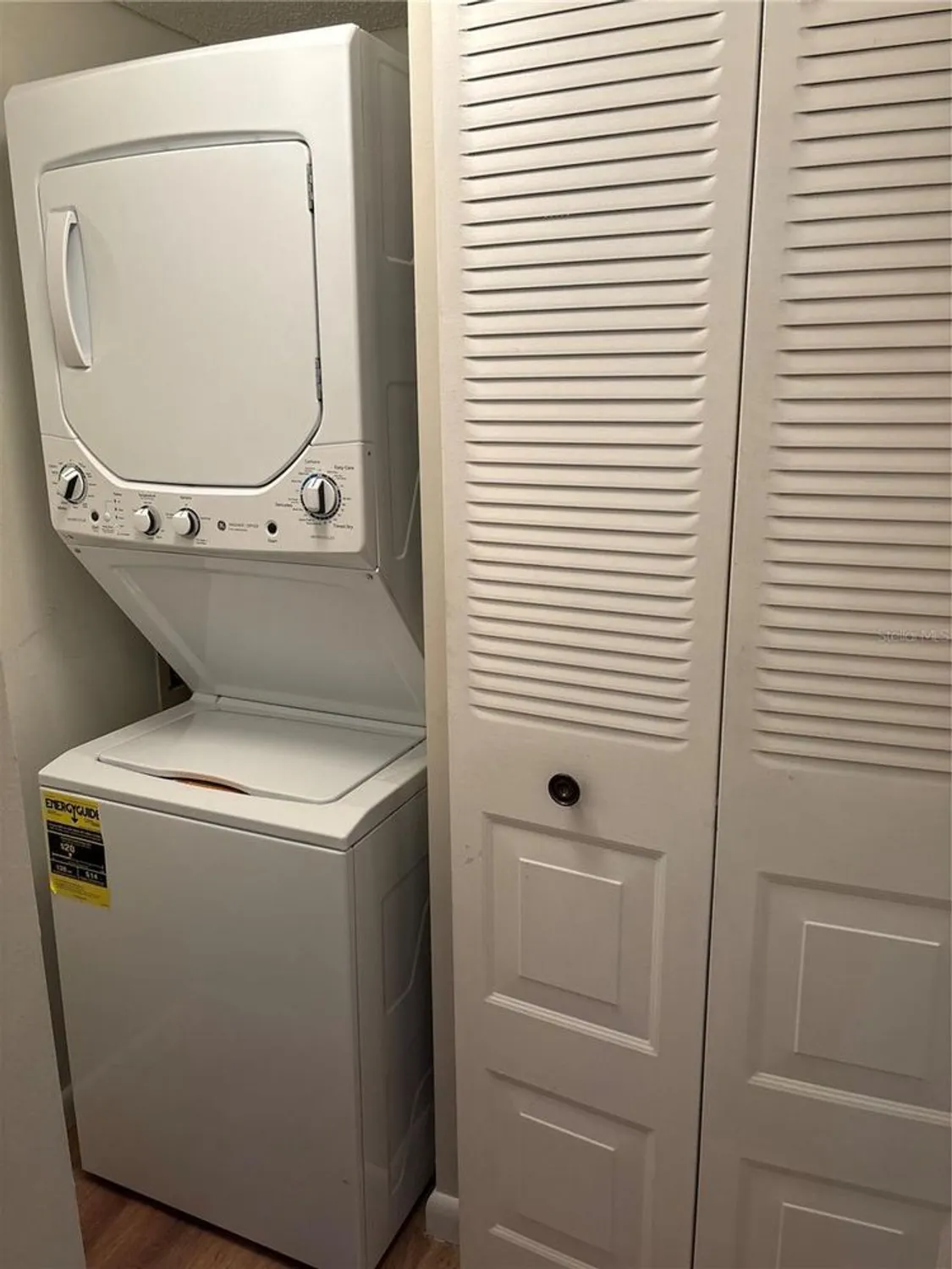 Property Slideshow image 17 of 35 | 6268 palma del mar blvd s apt 215, St Petersburg, FL, 33715