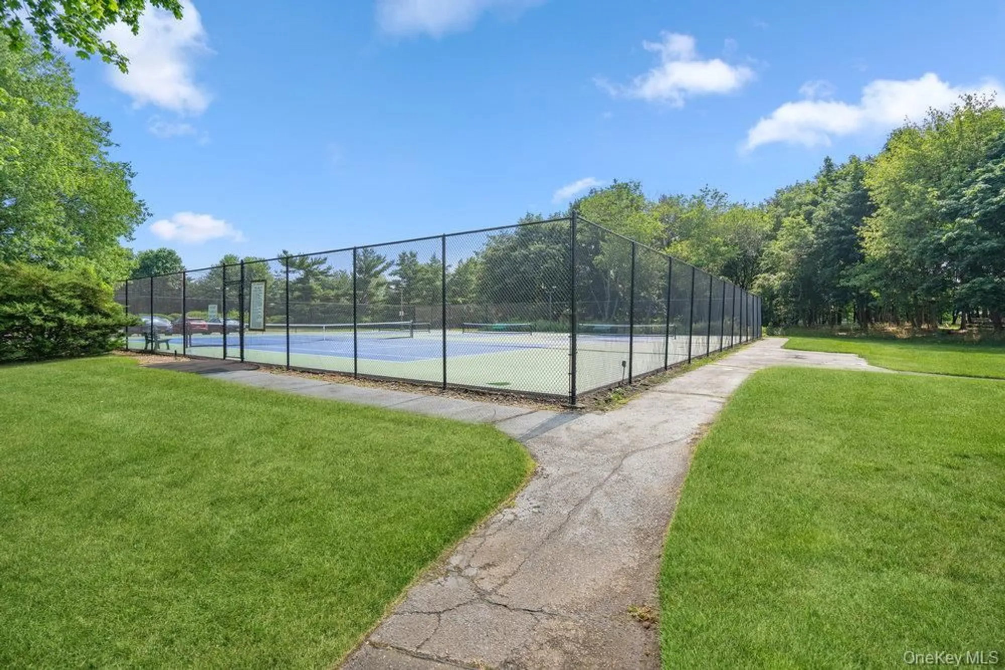 Property Slideshow image 31 of 35 | 914 fenway rd, Saint James, NY, 11780