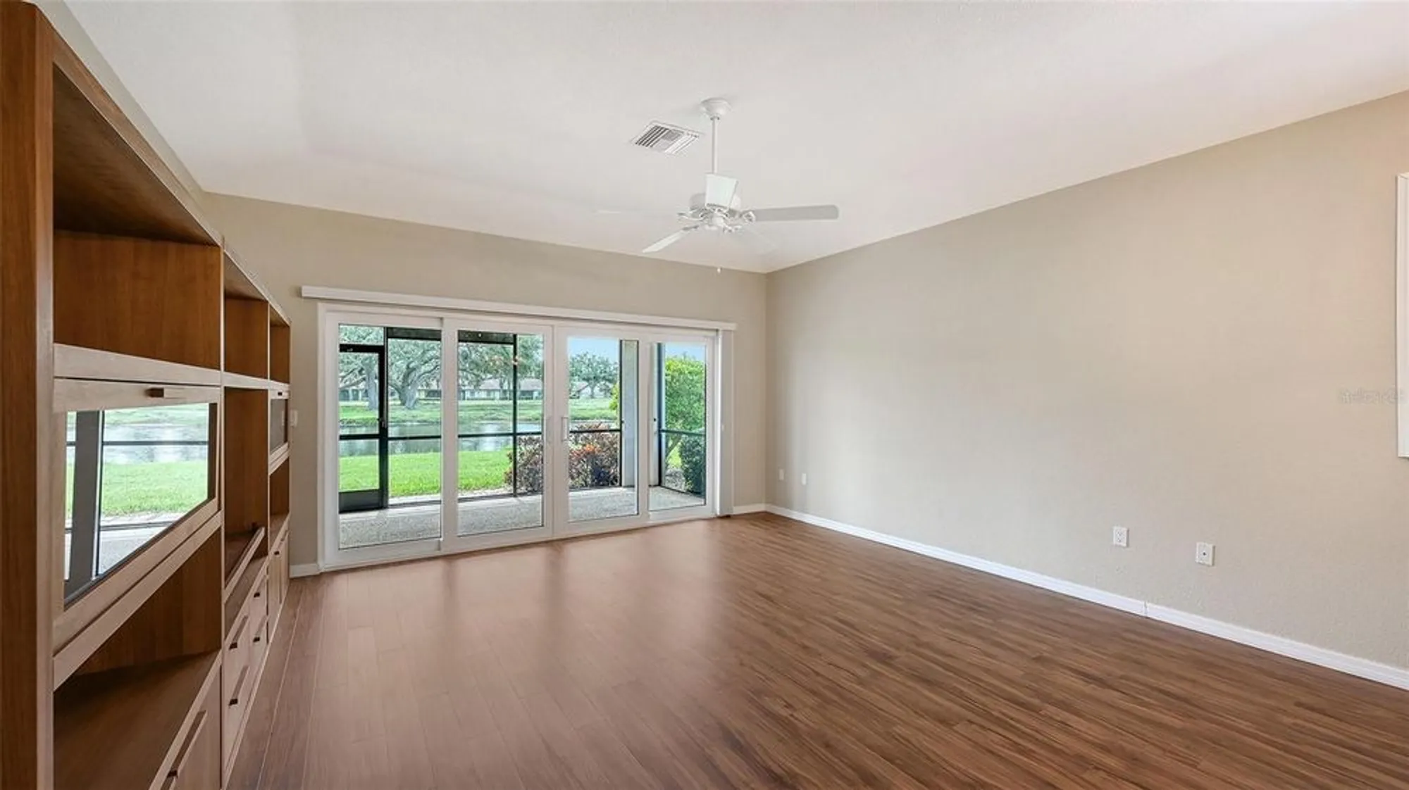 Property Slideshow image 9 of 63 | 7340 golf pointe cir, Sarasota, FL, 34243