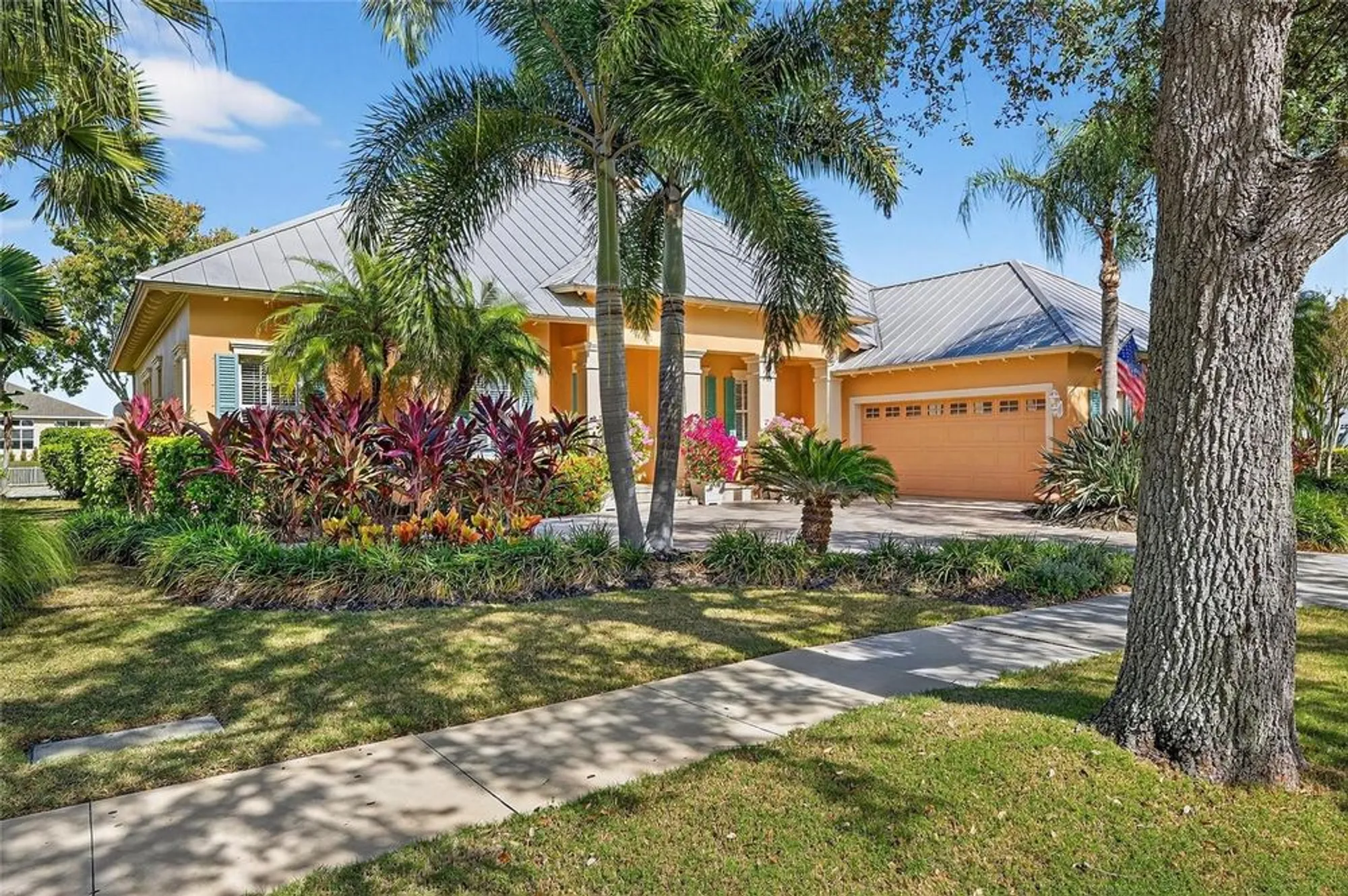 Property Slideshow image 7 of 94 | 539 islebay dr, Apollo Beach, FL, 33572
