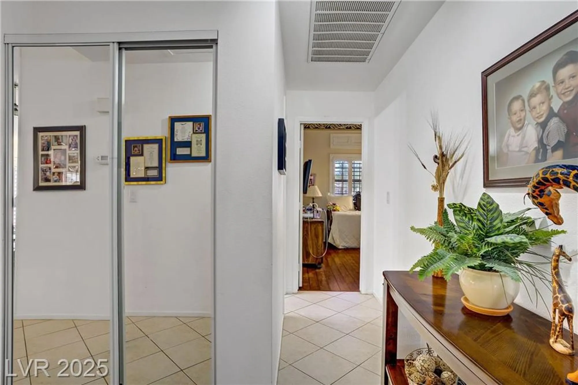 Property Slideshow image 12 of 29 | 5420 cove point dr, Las Vegas, NV, 89130