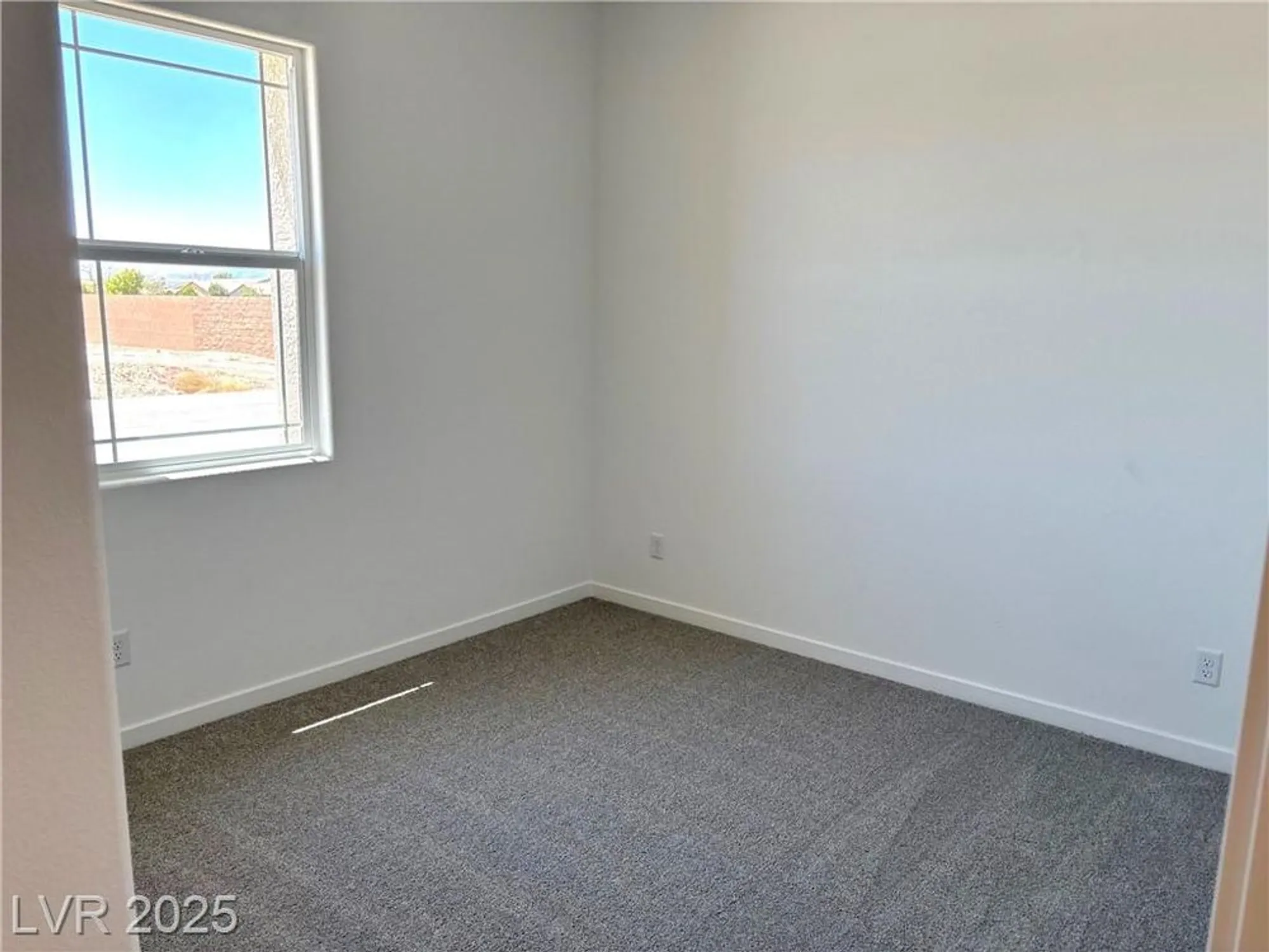 Property Slideshow image 4 of 27 | 5696 e badlands ln, Pahrump, NV, 89061