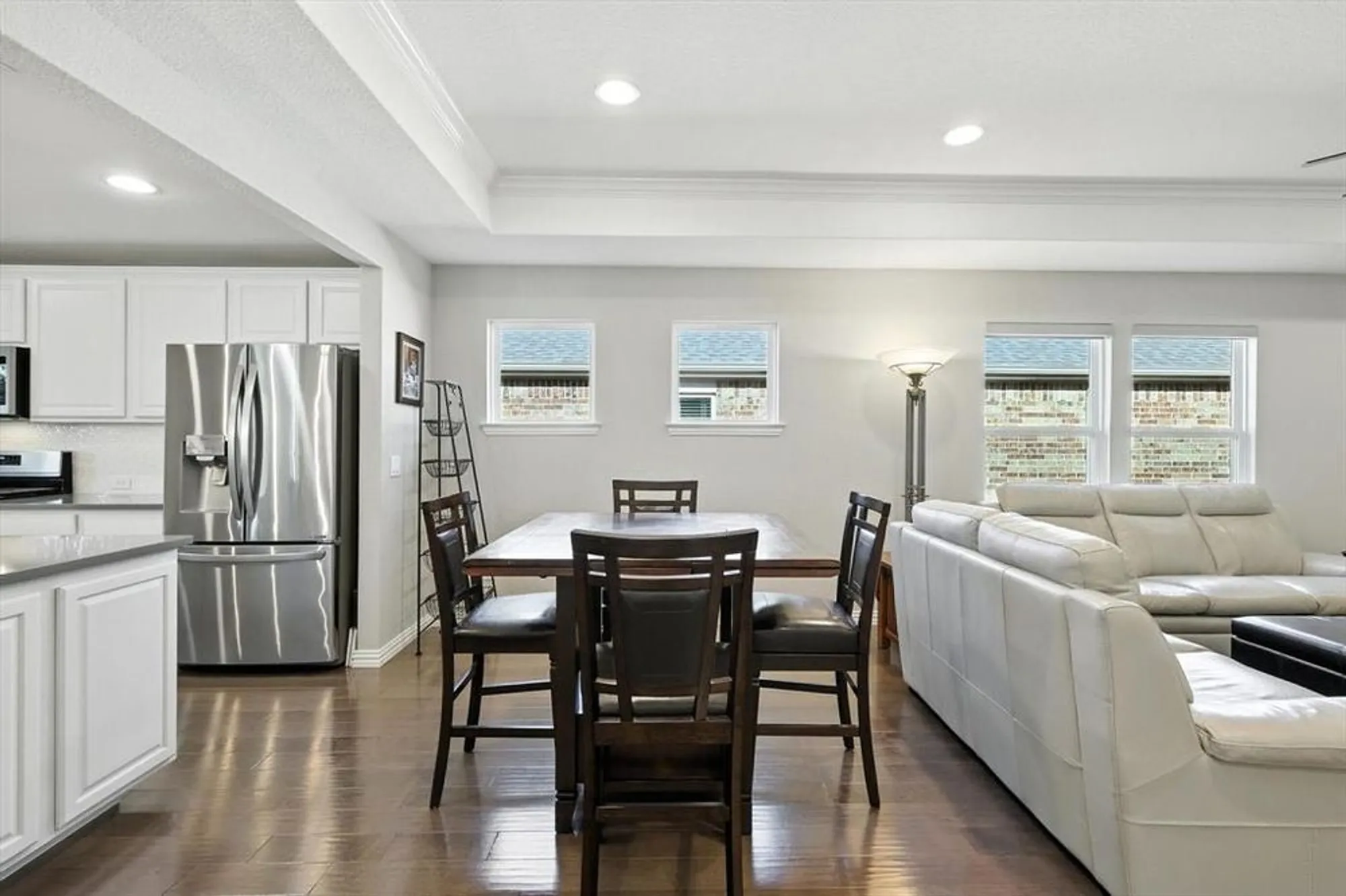 Property Slideshow image 9 of 33 | 808 freedom ln, Aubrey, TX, 76227