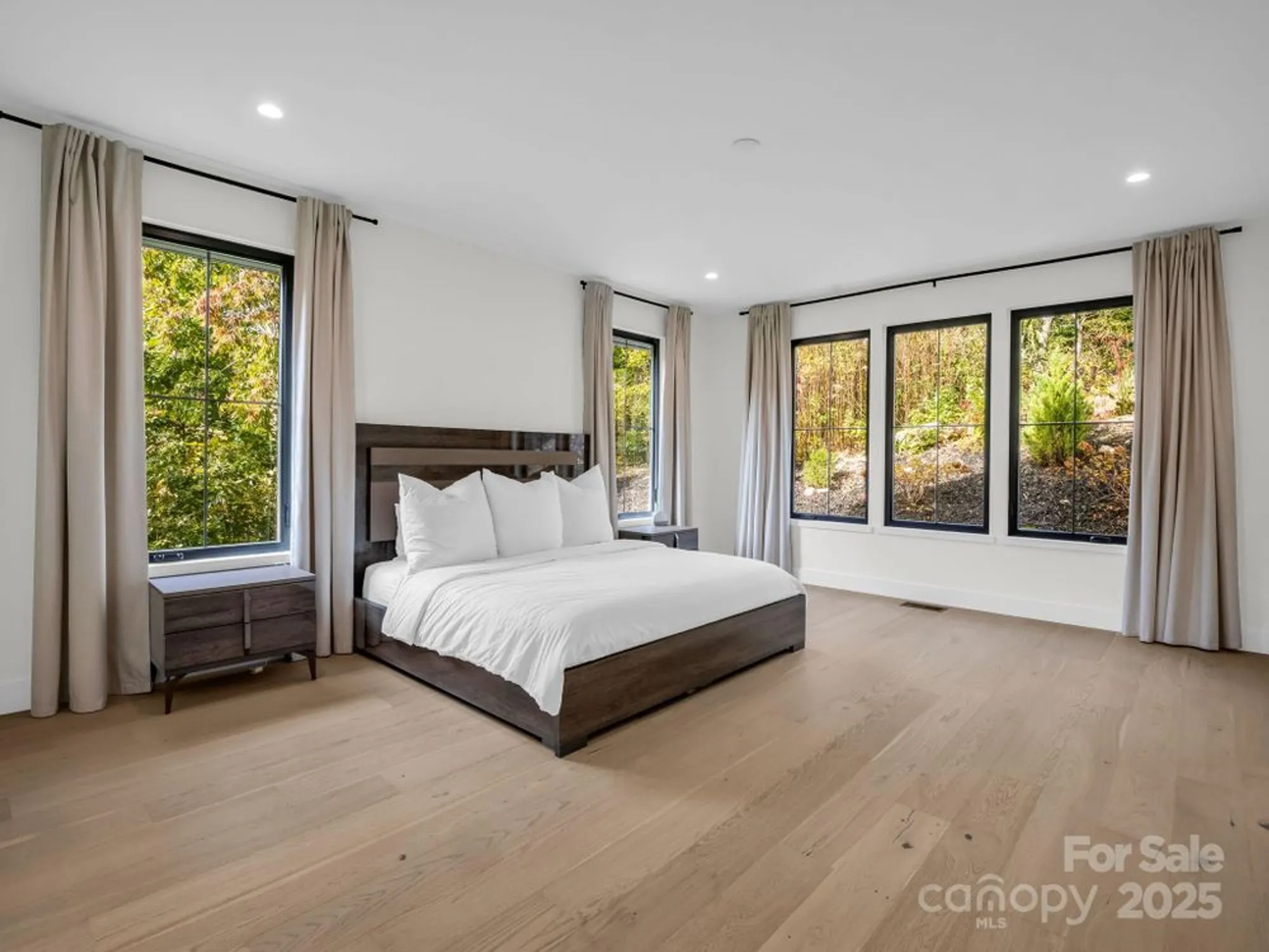 Property Slideshow image 28 of 48 | 123 millbrae loop, Hendersonville, NC, 28791