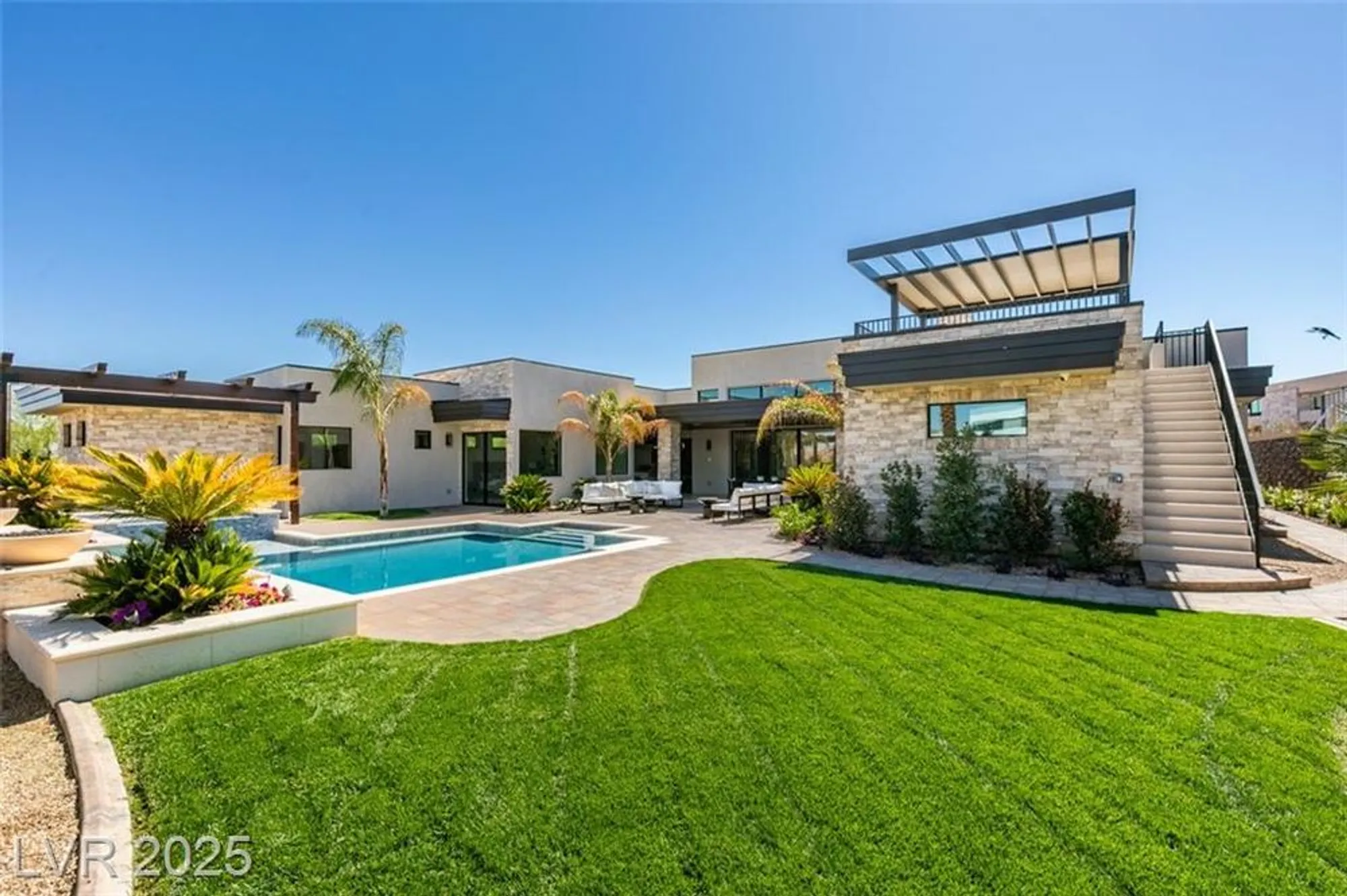 Property Slideshow image 44 of 48 | 40 reflection shores ln, Henderson, NV, 89011