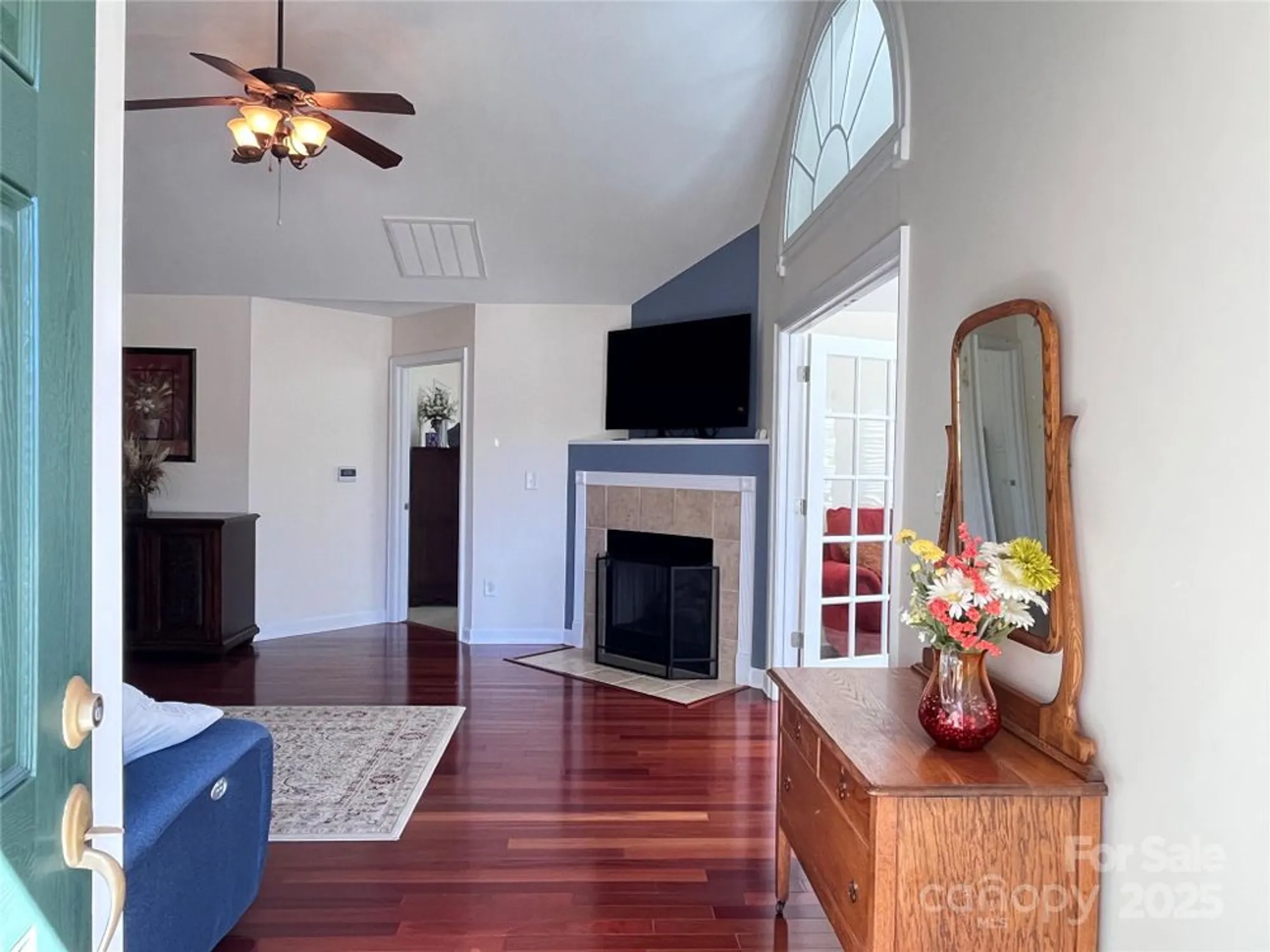 Property Slideshow image 4 of 32 | 5518 prosperity view dr, Charlotte, NC, 28269