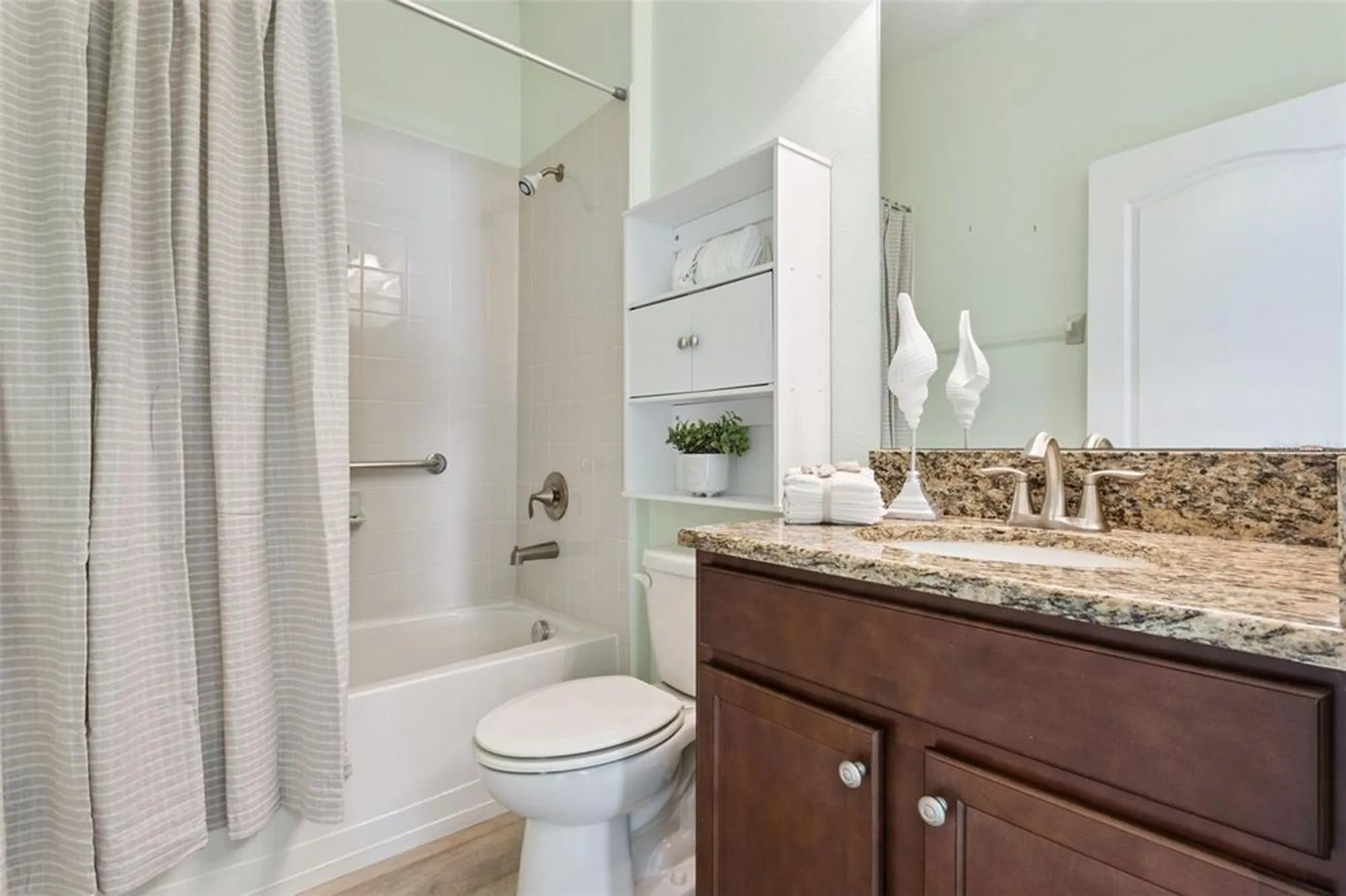 Property Slideshow image 19 of 53 | 3686 plymouth dr, Winter Haven, FL, 33884