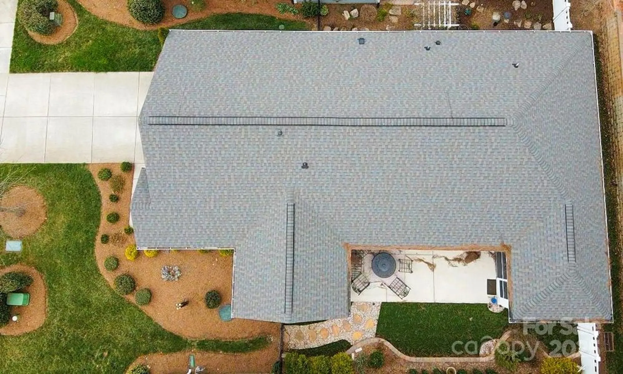 Property Slideshow image 29 of 31 | 16116 lakeside loop ln, Cornelius, NC, 28031