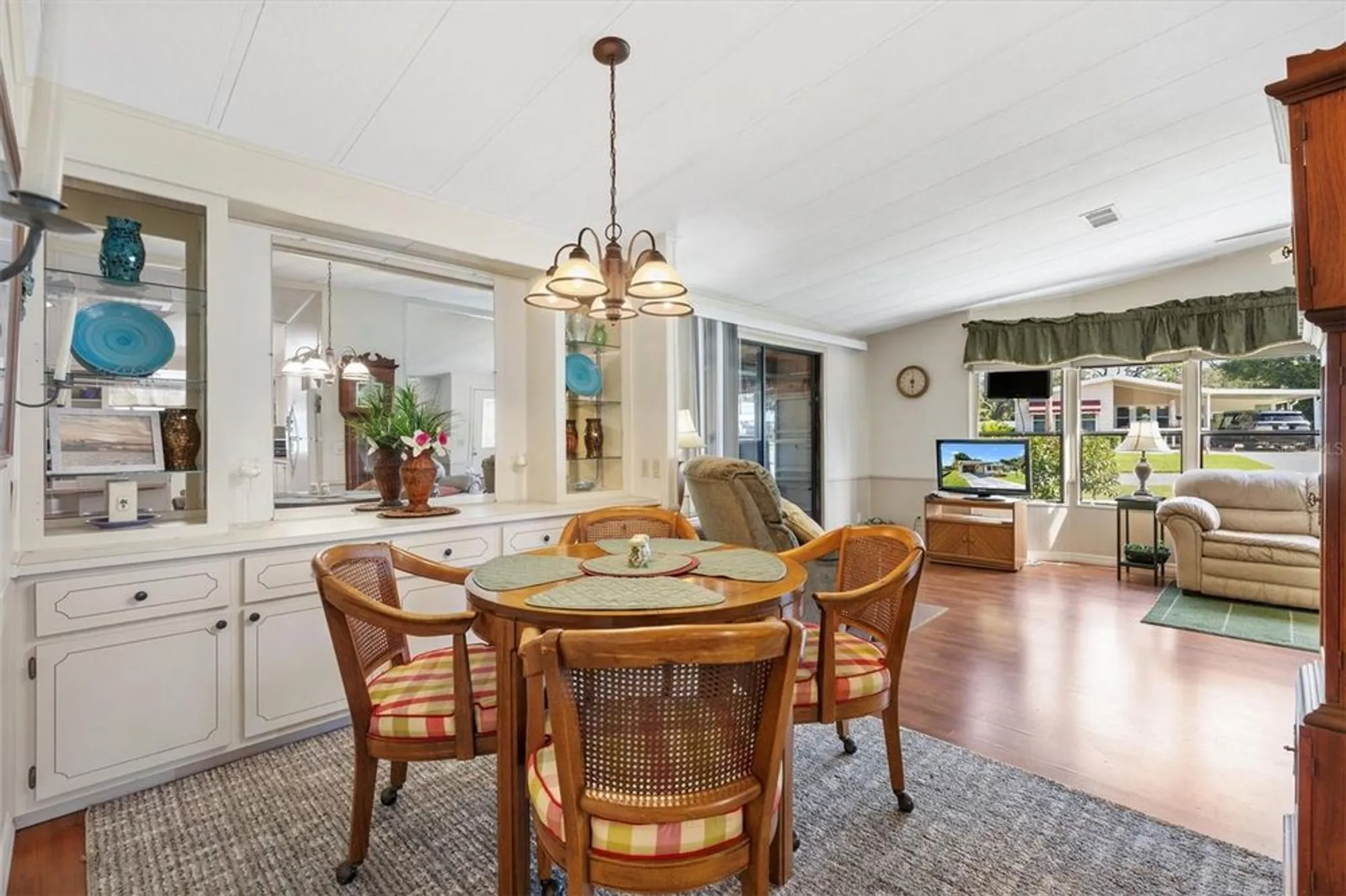 Property Slideshow image 10 of 37 | 407 tarrson blvd, The Villages, FL, 32159