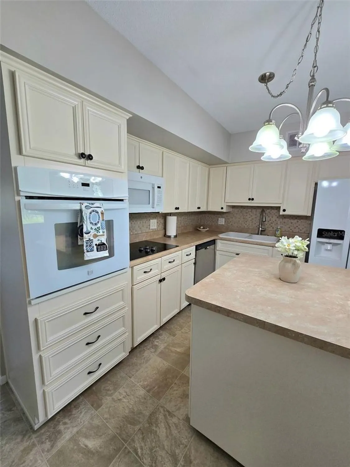 Property Slideshow image 7 of 26 | 2360 world parkway blvd apt 36, Clearwater, FL, 33763