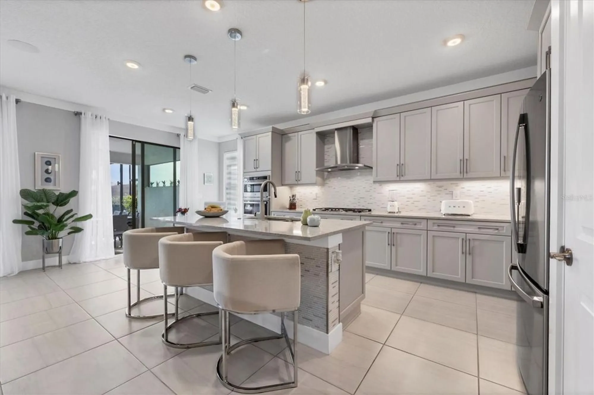 Property Slideshow image 12 of 60 | 4947 surfside cir, Bradenton, FL, 34211