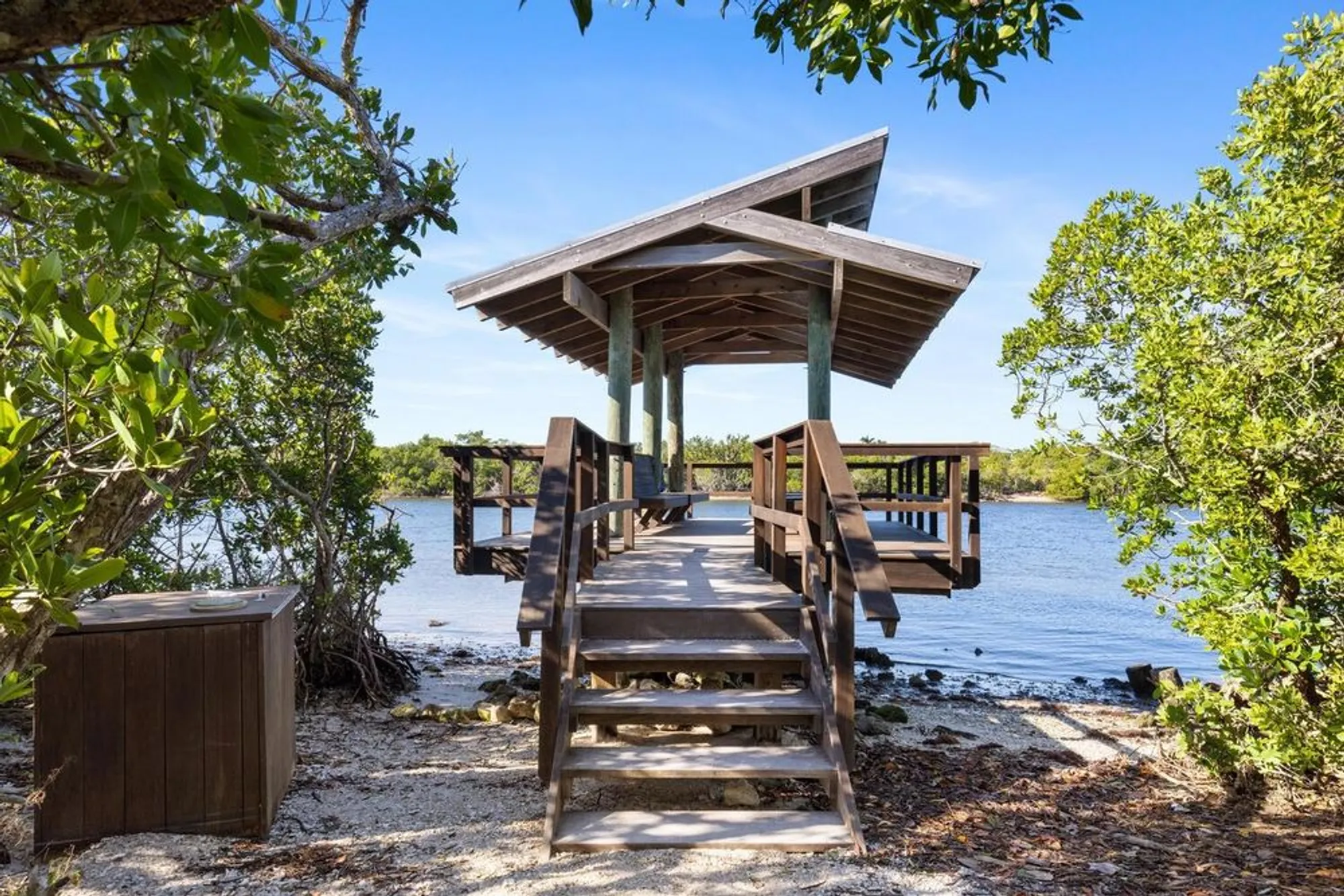 Property Slideshow image 53 of 54 | 1654 starling dr 201, Sarasota, FL, 34231