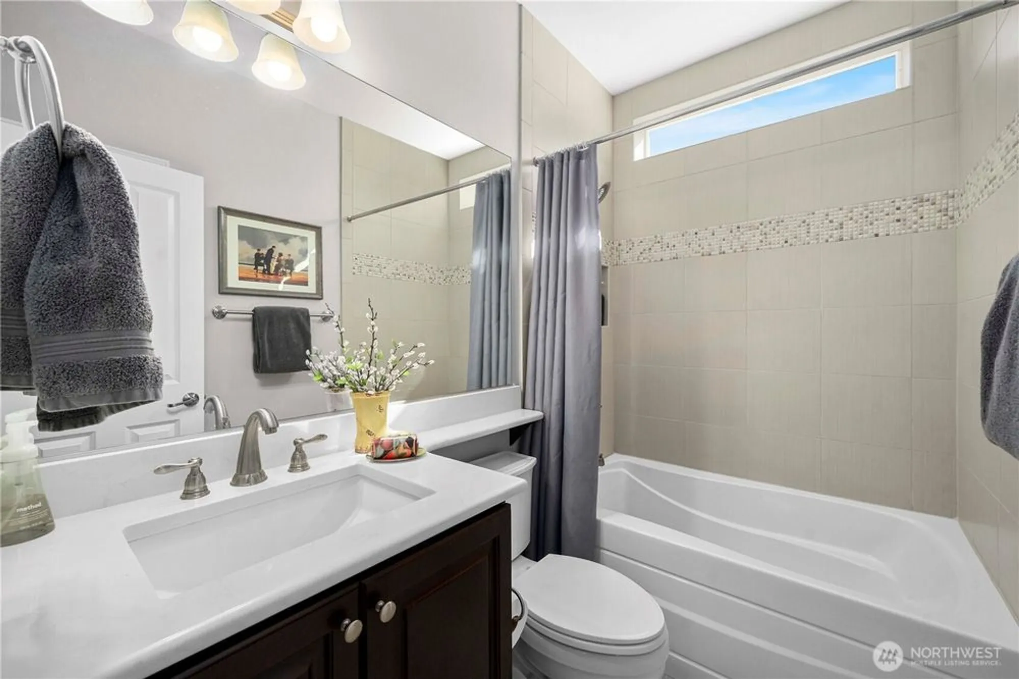 Property Slideshow image 18 of 33 | 14613 knoll park ct, Bonney Lake, WA, 98391