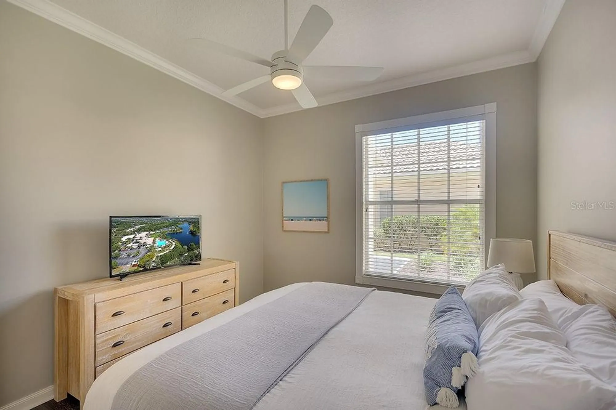 Property Slideshow image 31 of 50 | 5877 ferrara dr, Sarasota, FL, 34238