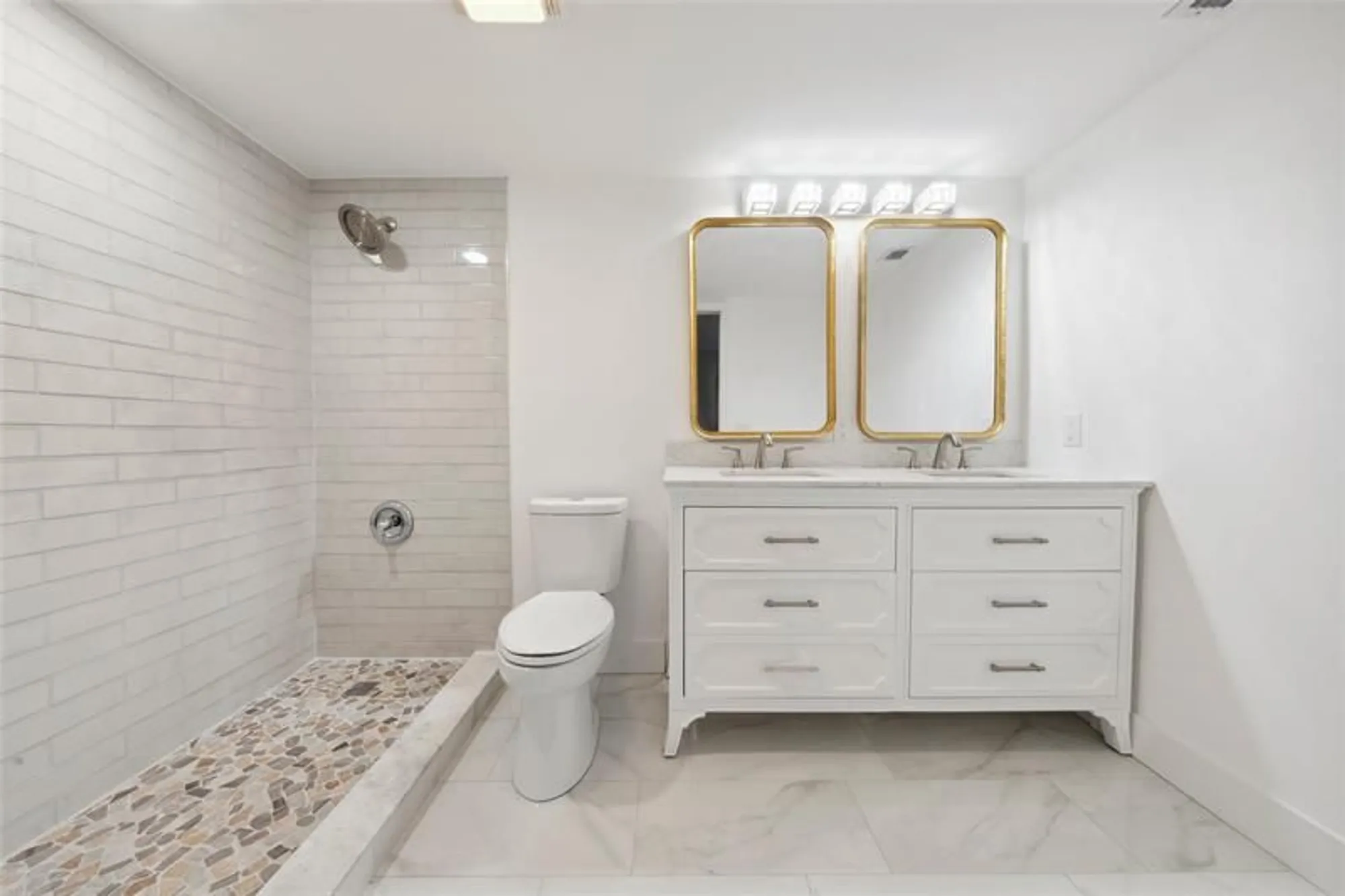 Property Slideshow image 17 of 34 | 3201 portofino pt d3, Coconut Creek, FL, 33066