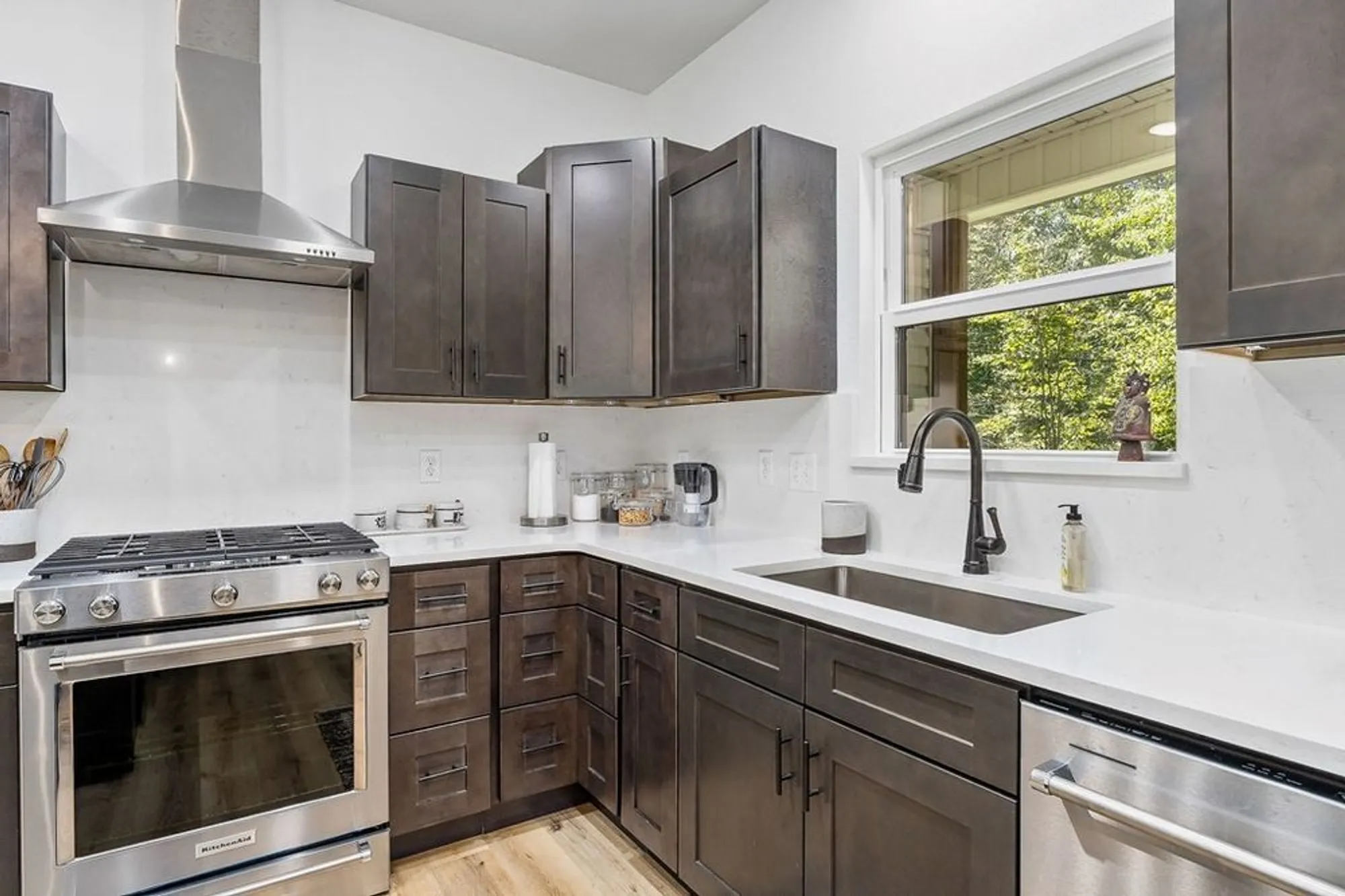 Property Slideshow image 11 of 32 | 13 ashford pl, Crossville, TN, 38558