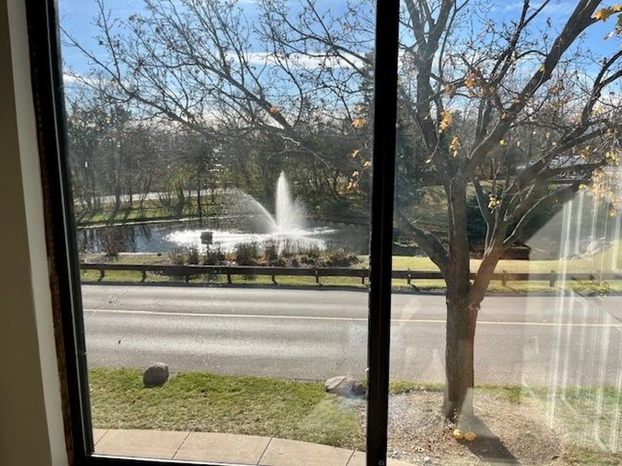 Property Slideshow image 22 of 45 | 33 shoreline rd b, Lake Barrington, IL, 60010