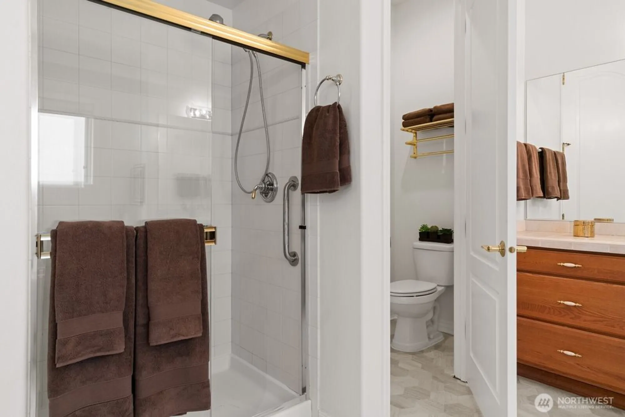 Property Slideshow image 30 of 40 | 12415 235th pl, Redmond, WA, 98053