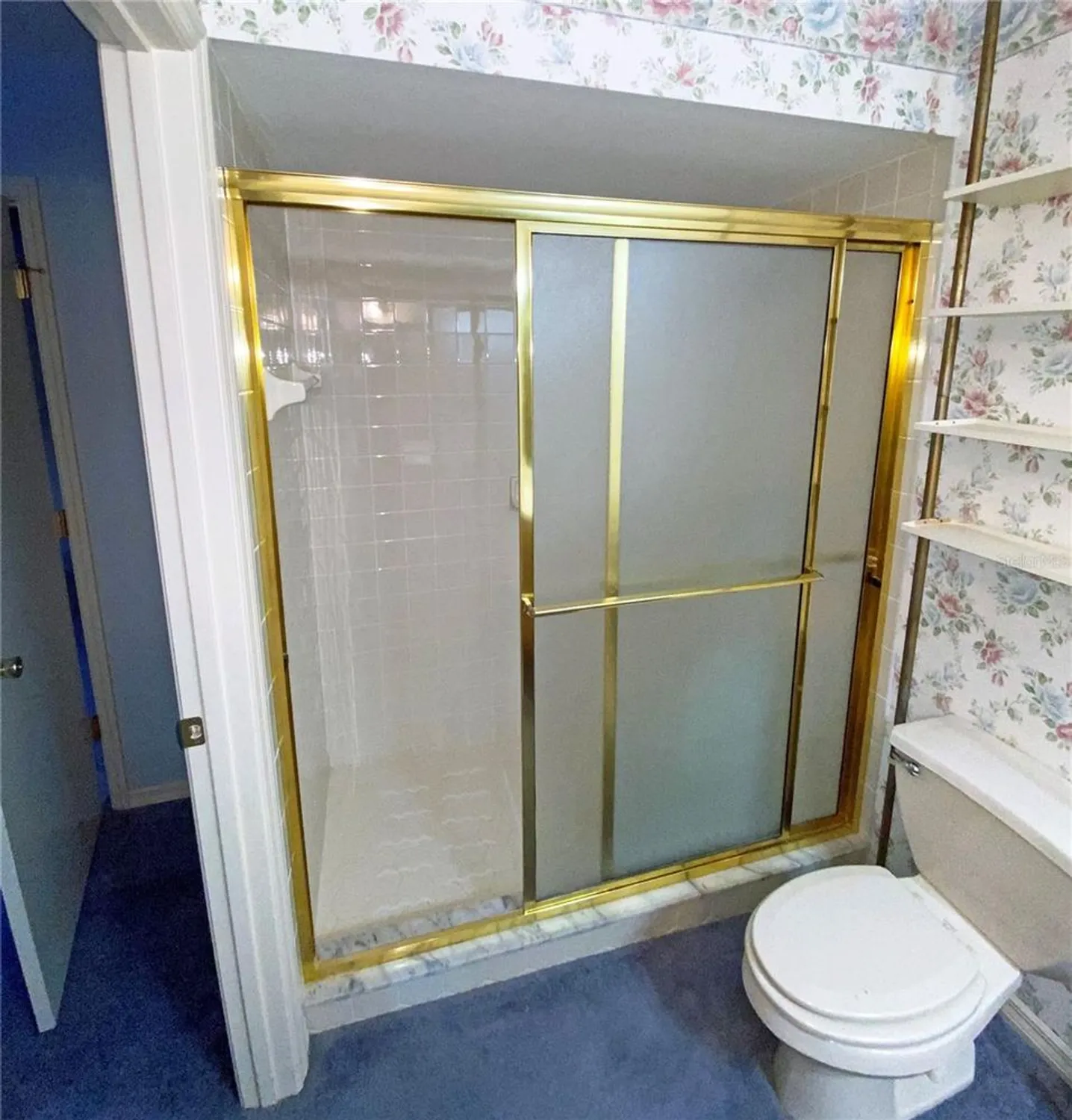 Property Slideshow image 9 of 13 | 1518 oakview cir, Winter Haven, FL, 33880