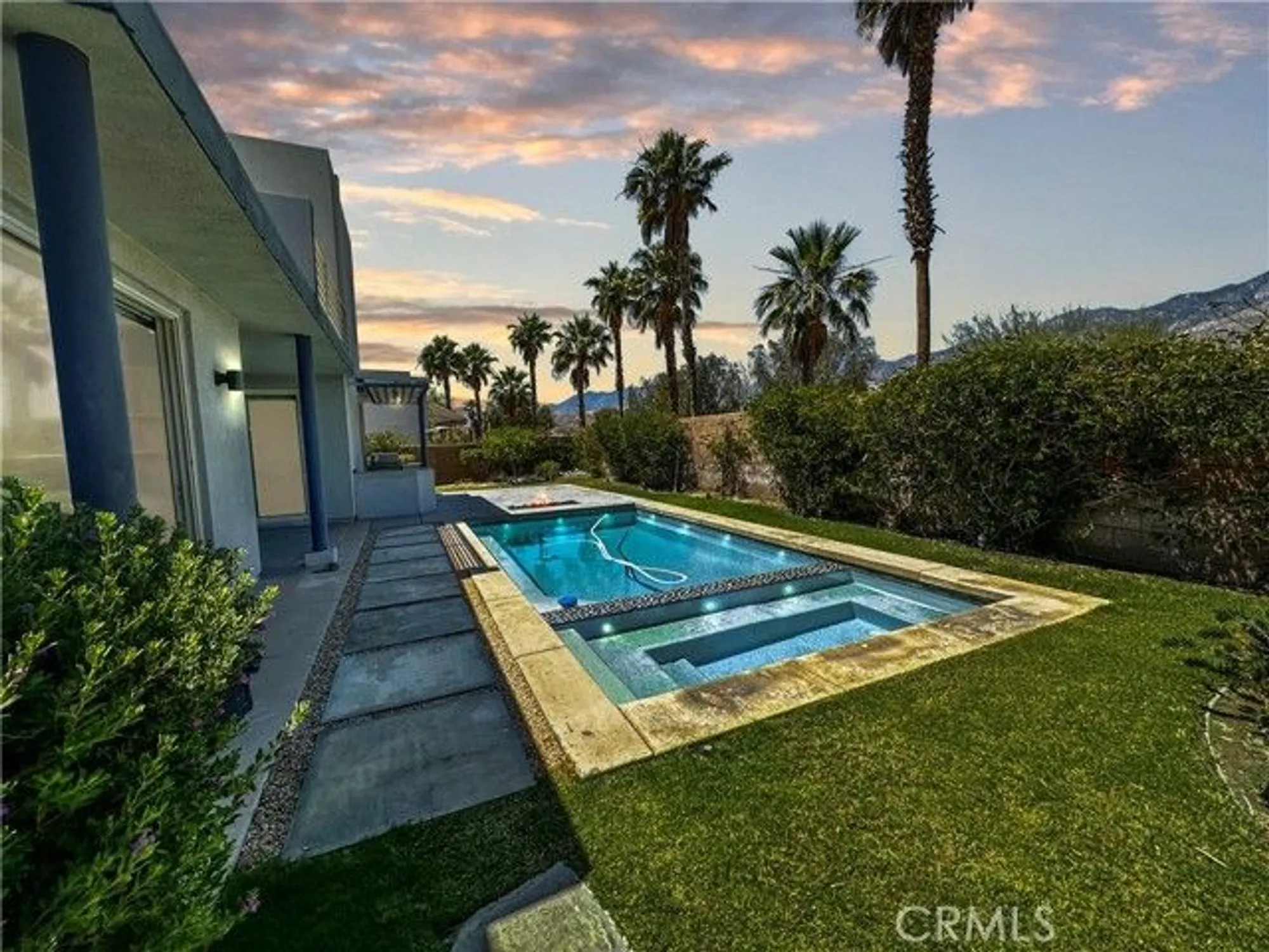 Property Slideshow image 16 of 16 | 561 skylar ln, Palm Springs, CA, 92262
