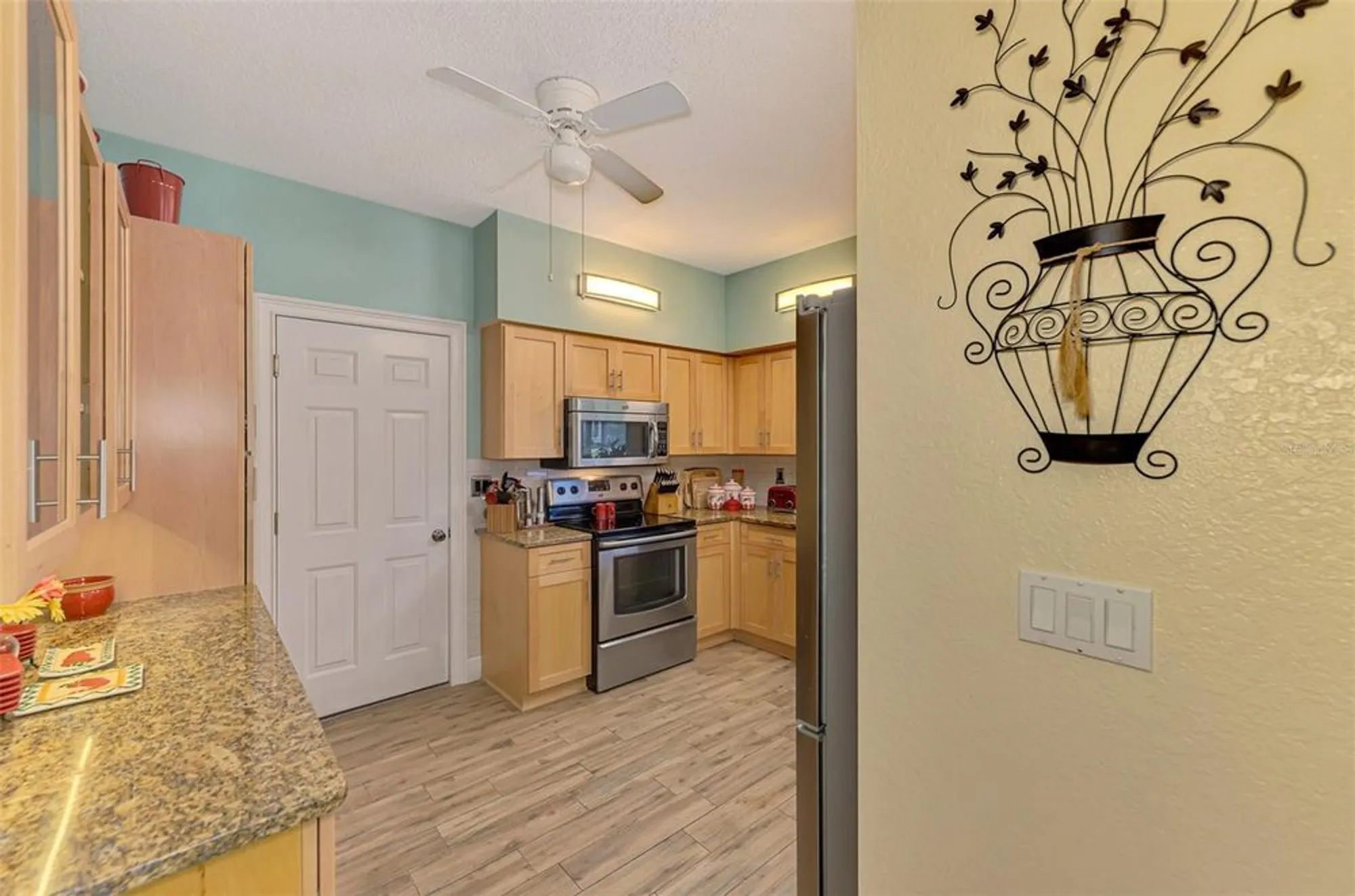 Property Slideshow image 17 of 71 | 6546 fairway gardens dr # 6546, Bradenton, FL, 34203