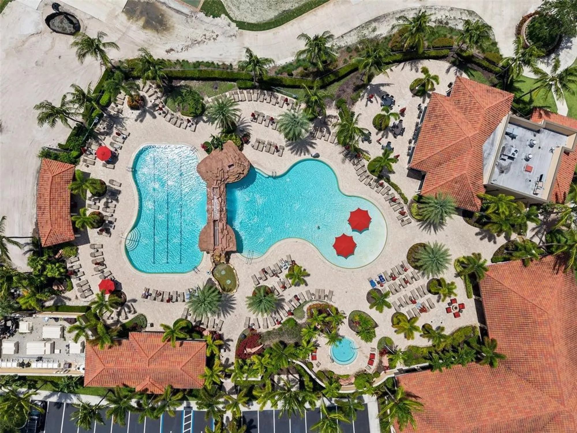 Property Slideshow image 5 of 46 | 17270 cherrywood ct 5904, Bonita Springs, FL, 34135